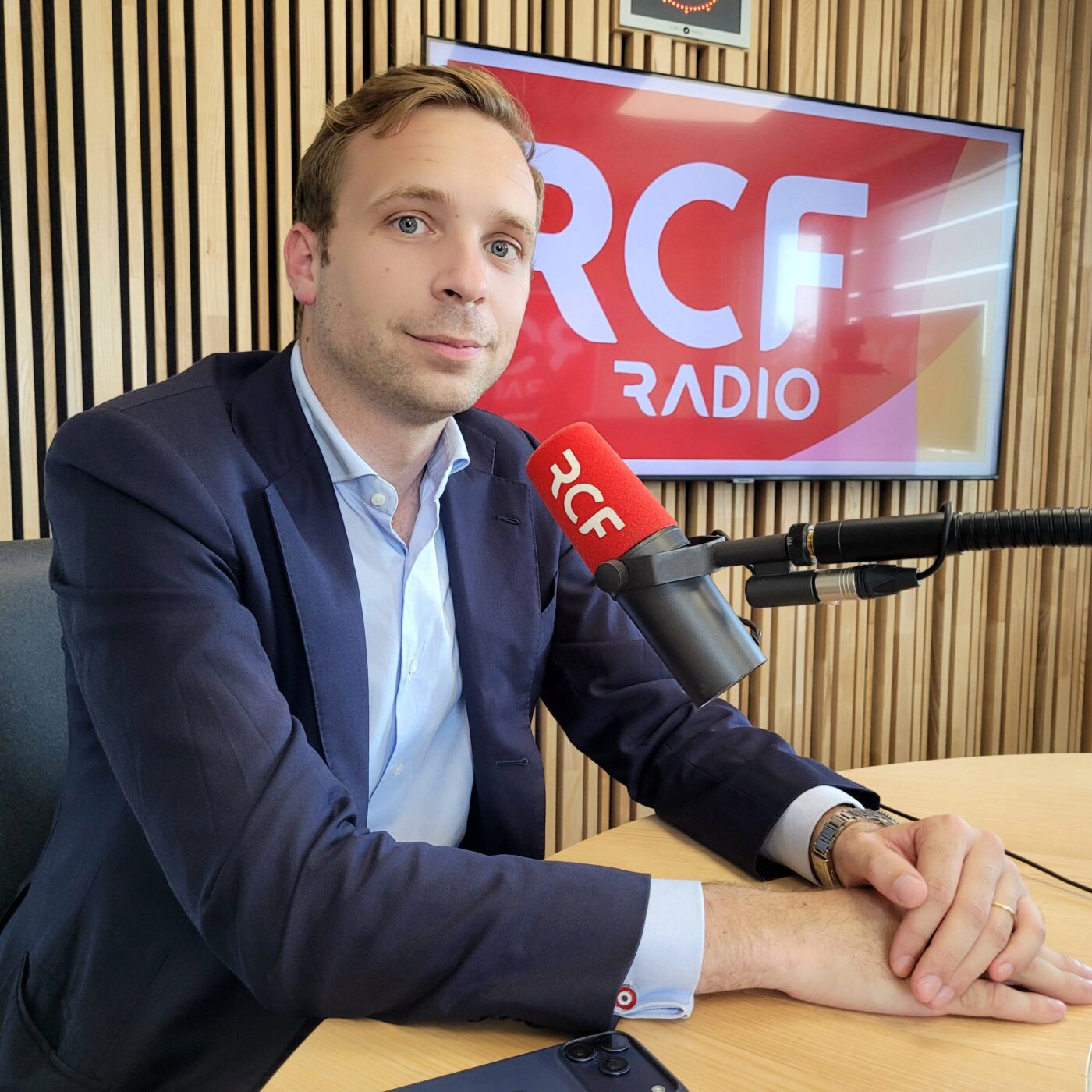 Antoine Valentin : "Le voyage du pape, une belle leçon d'unité pour la nation" episode artwork