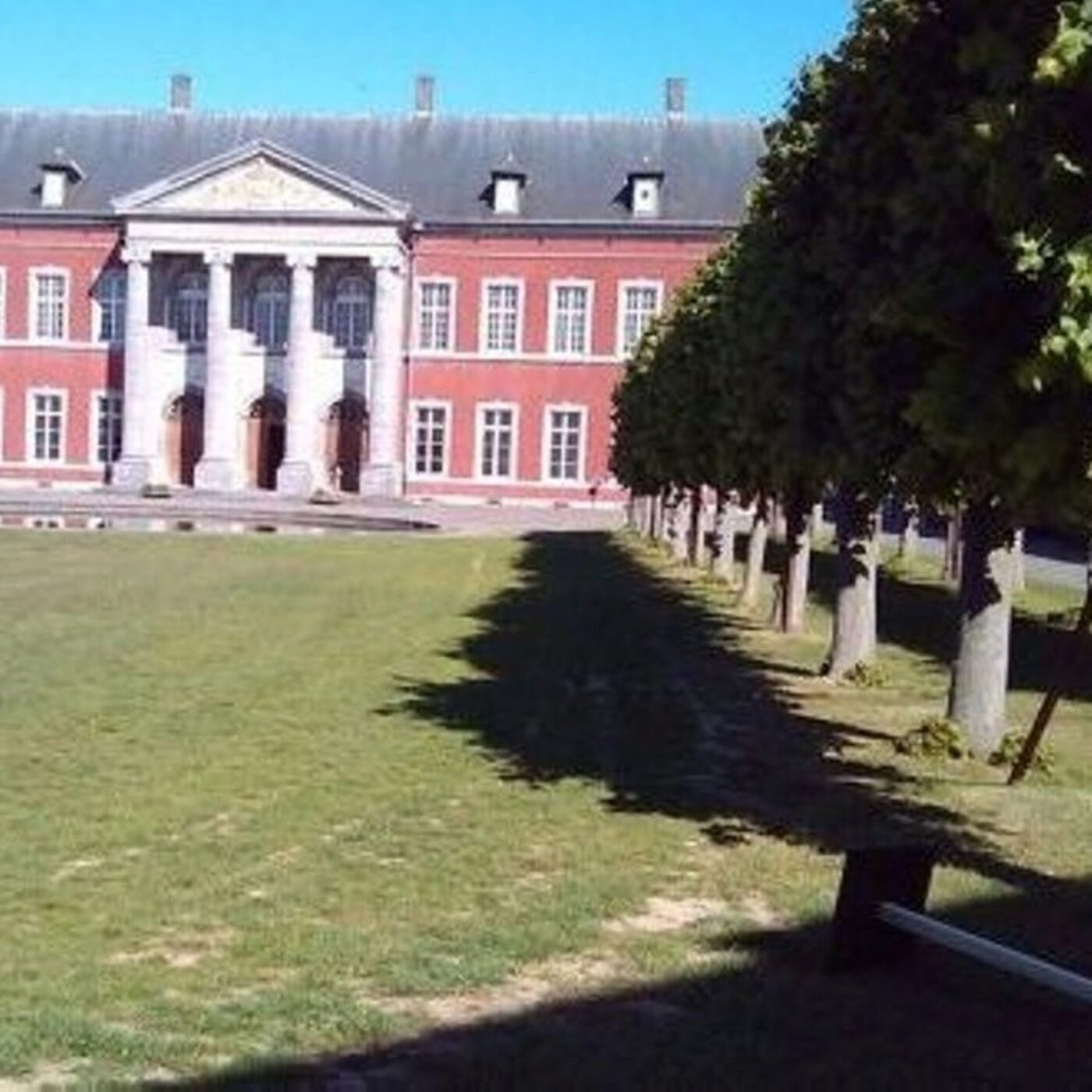 Gembloux vaut vraiment le Détour (5) :  Femme pharaon, tram et mycologie