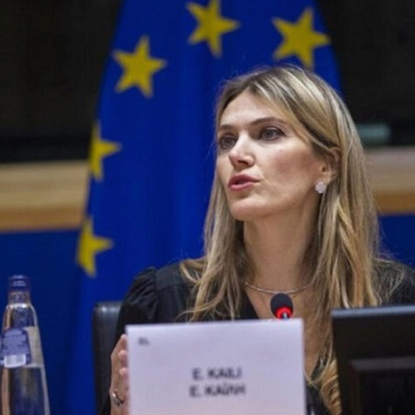 Quatargate : un scandale qui entache la réputation du Parlement européen episode artwork