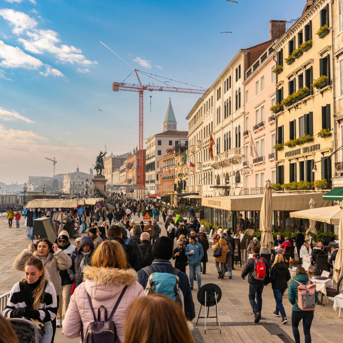 La vie en nous 1/5 L'agitation du monde ne suffit pas