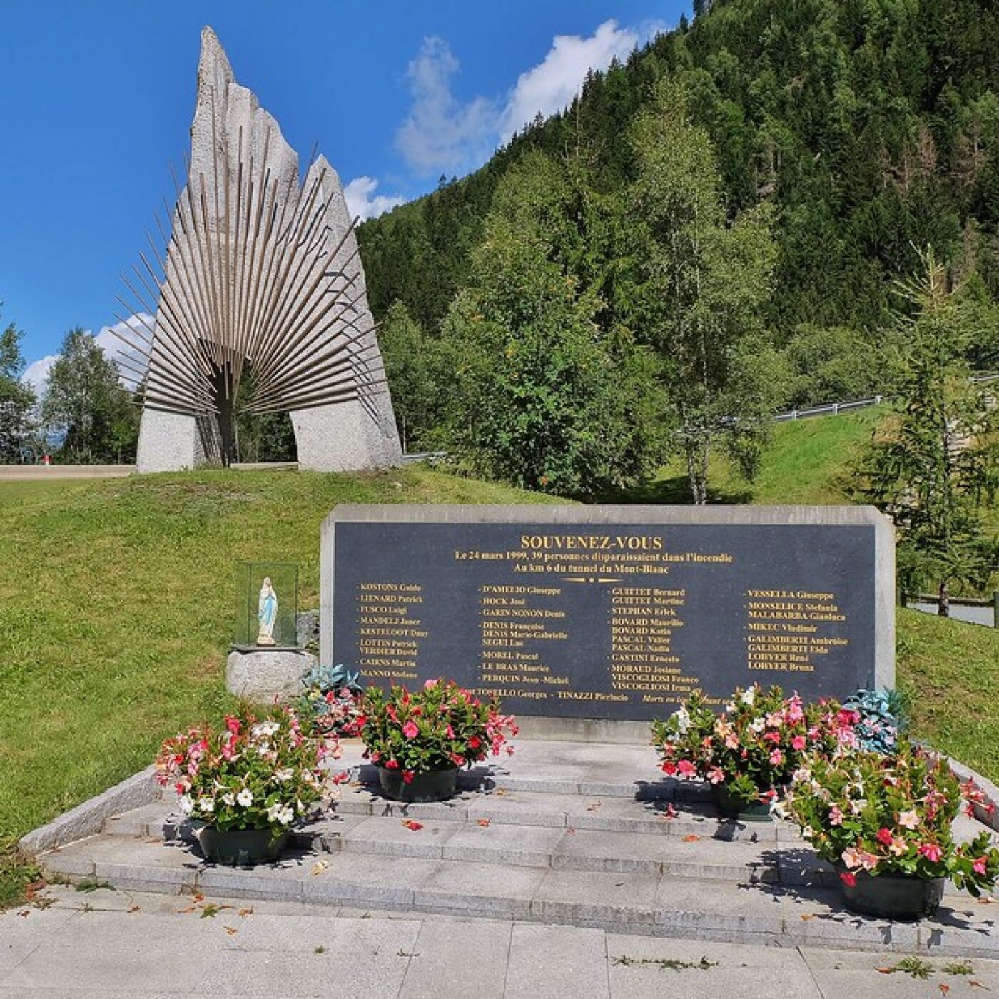 Un documentaire revient sur la catastrophe du Tunnel du Mont-Blanc episode artwork