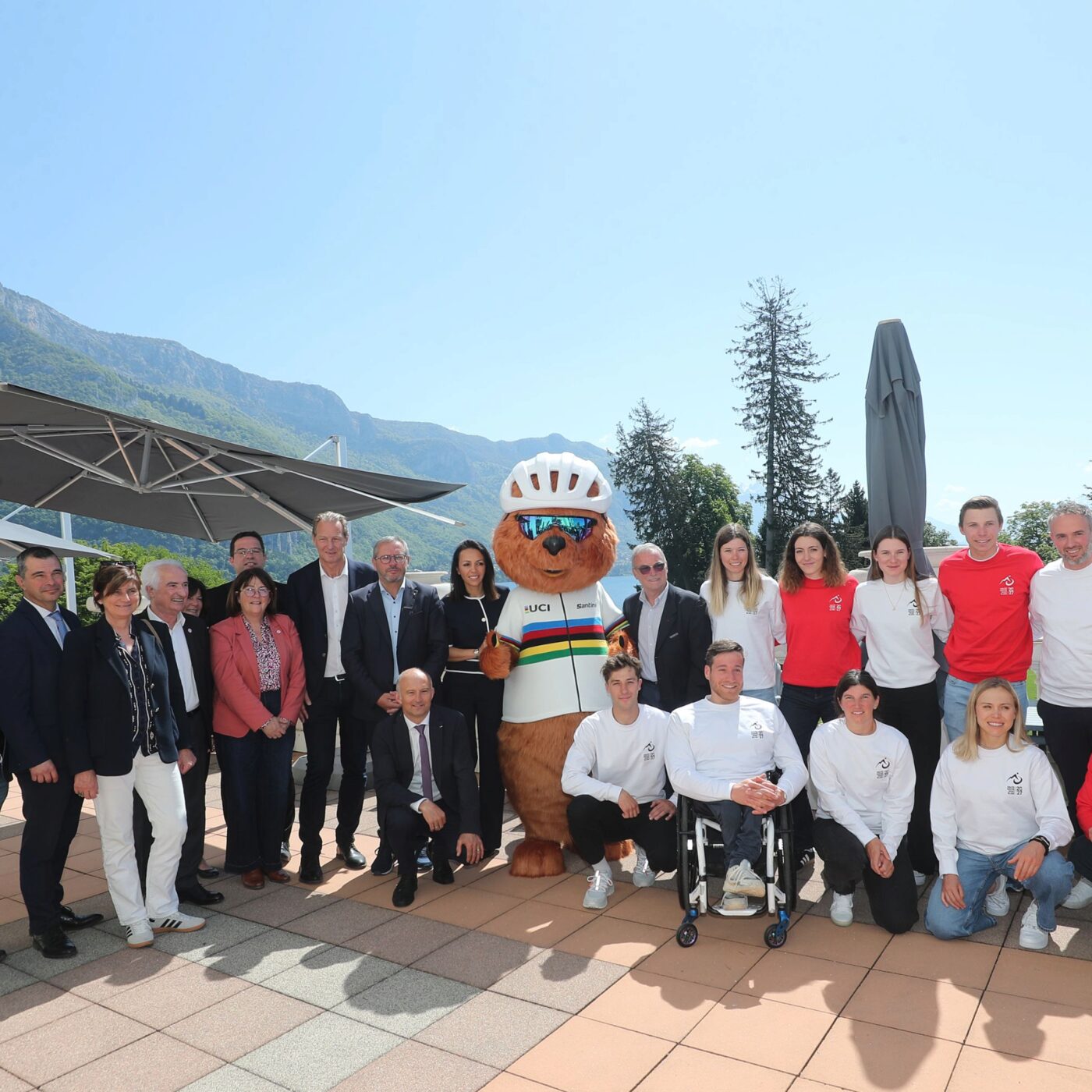 Mondiaux de Cyclisme en Haute-Savoie : la rentrée scolaire 2027 pourrait être décalée episode artwork
