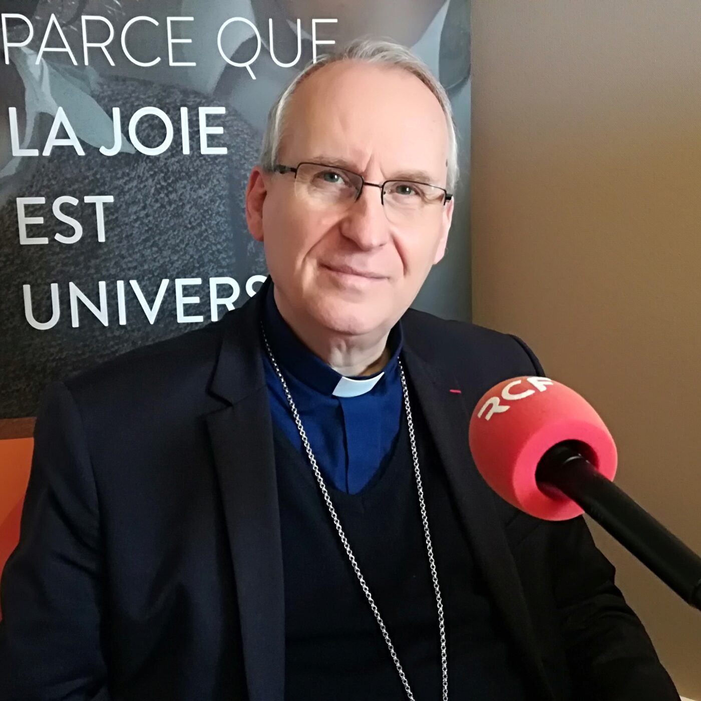 Décès de François : entretien avec l'Archevêque de la région episode artwork