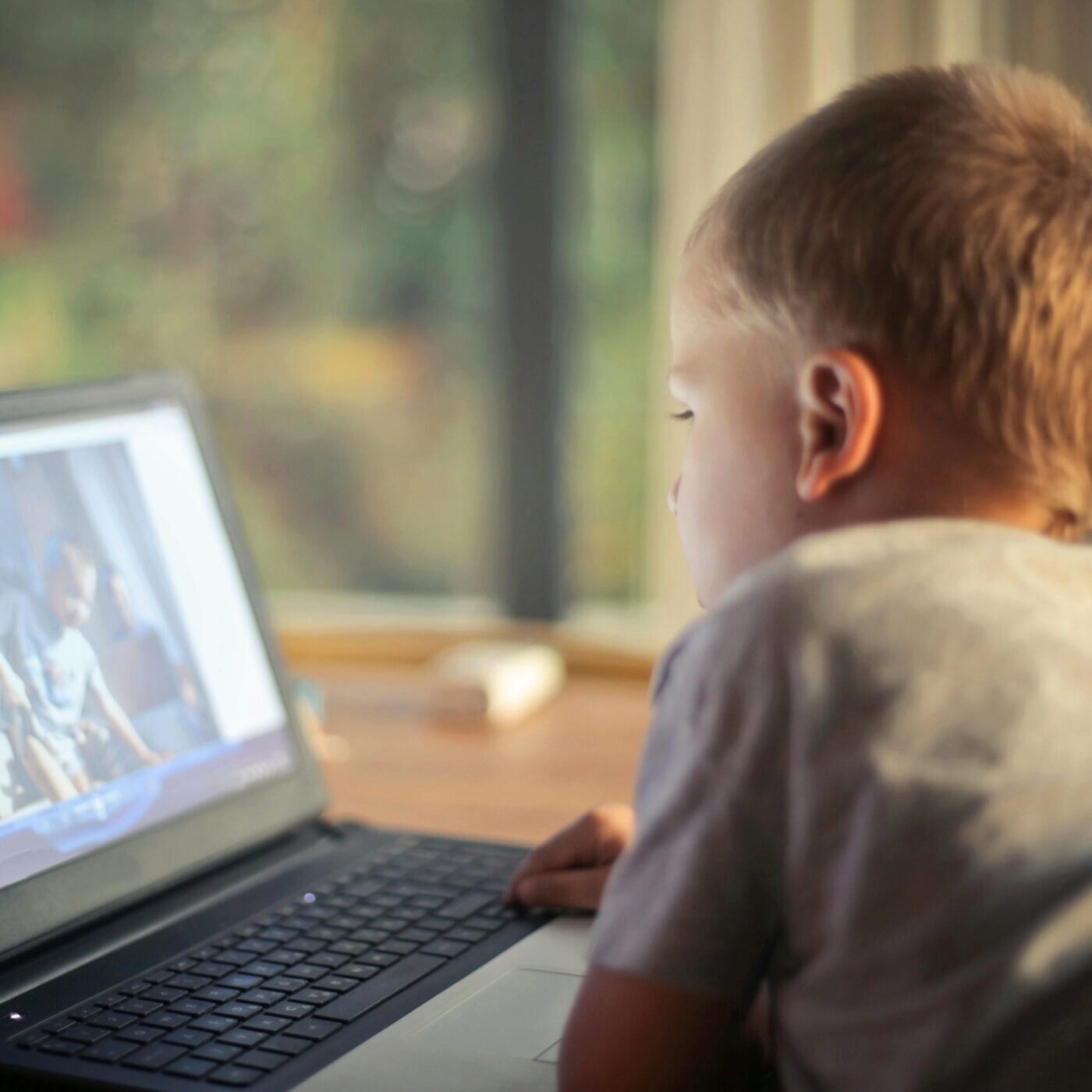 Agir pour l\'éveil des enfants