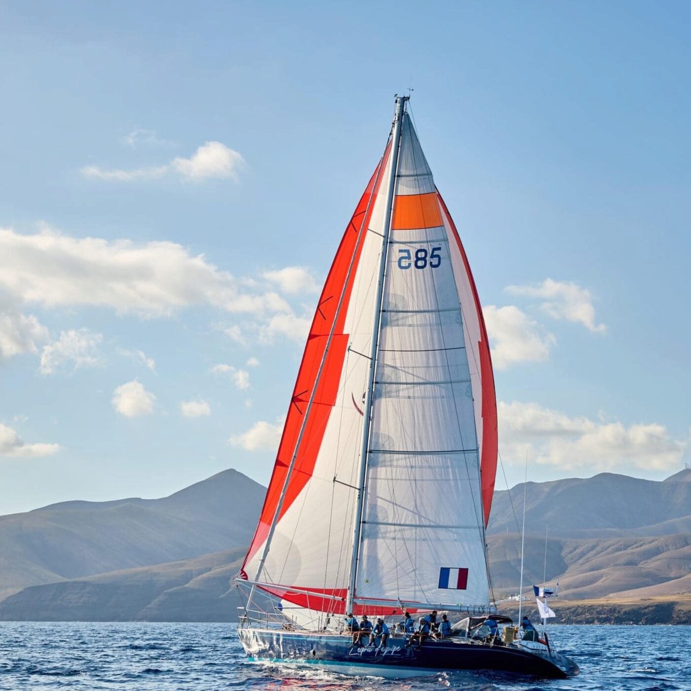 Le Vendéen Lionel Régnier au départ de l'Ocean Globe Race episode artwork
