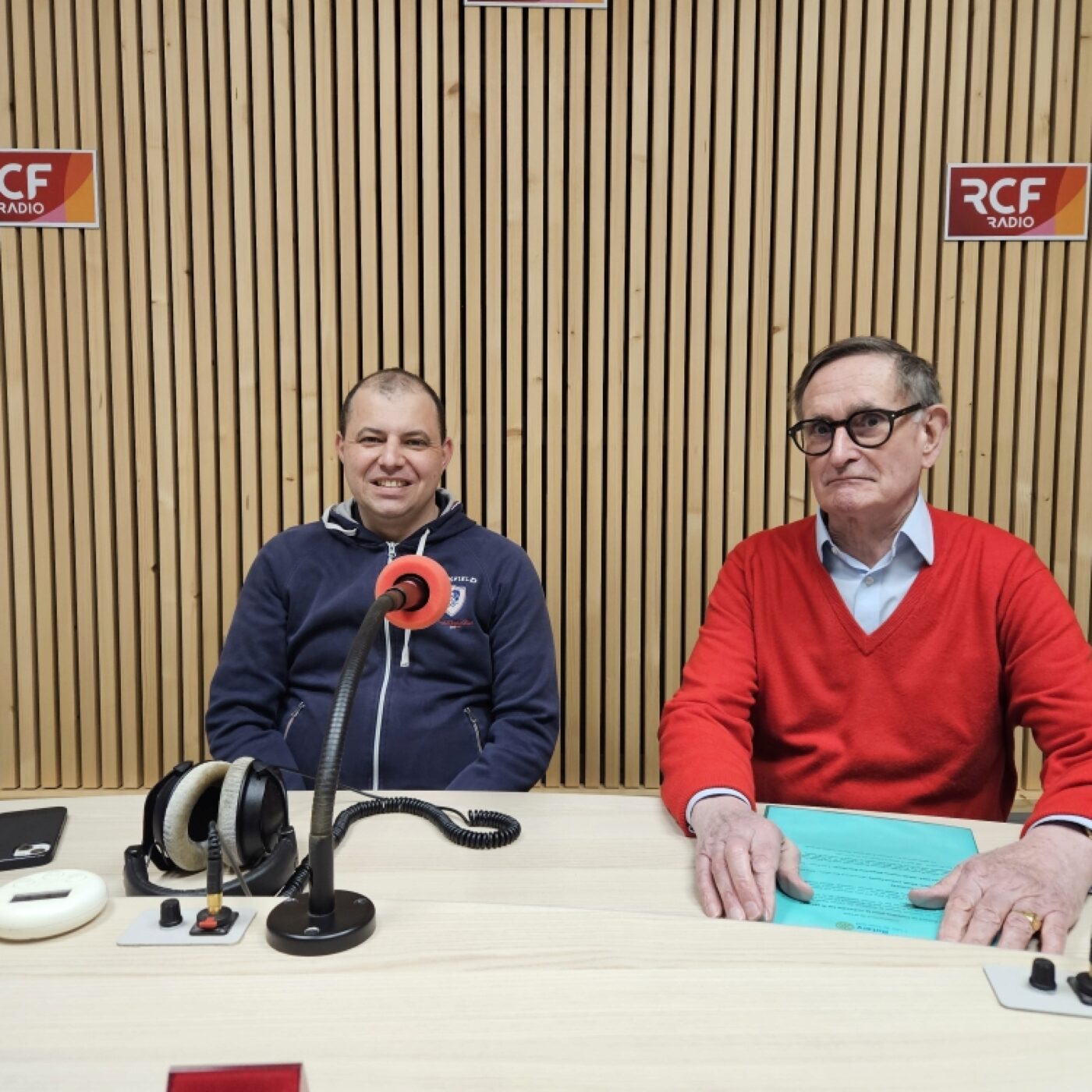 Le Rugby Club de Saint-Etienne et " Espoir en tête " avec le Rotary episode artwork