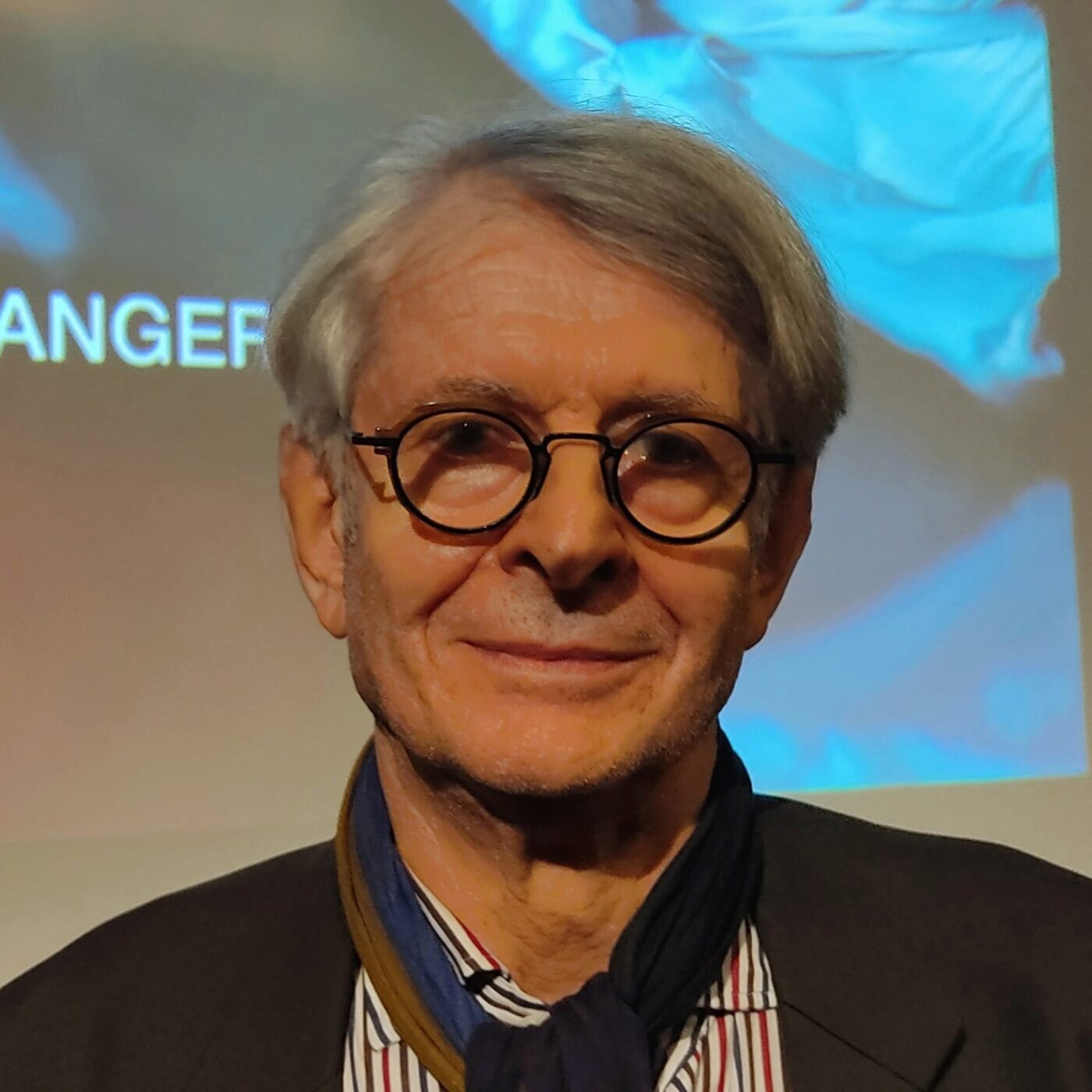 Claude-Eric Poiroux, délégué général du Festival 1er Plans d'Angers episode artwork