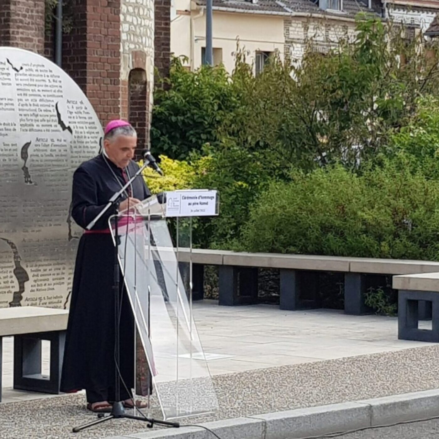 Saint-Étienne-du-Rouvray honore la mémoire du père Jacques Hamel episode artwork