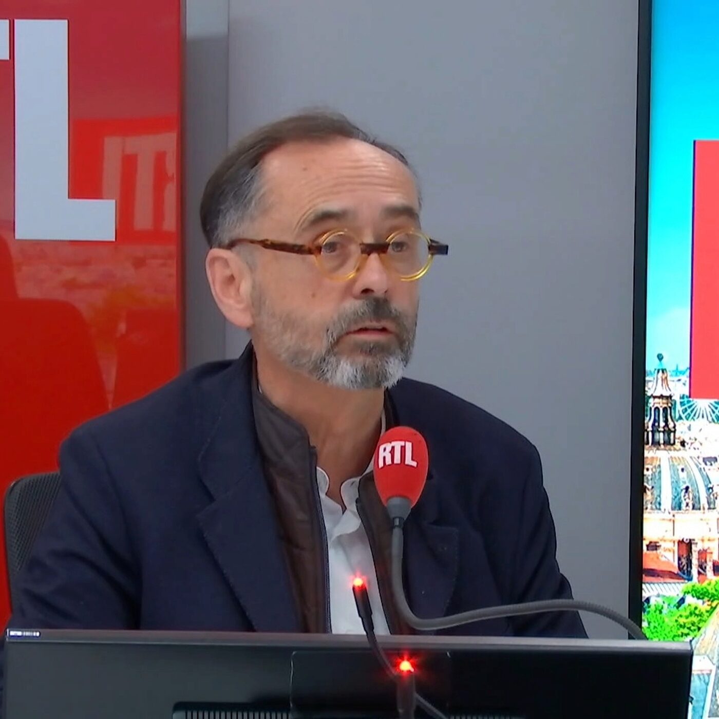 Robert Ménard réagit à la polémique "sales connes" de Brigitte Macron Robert Ménard réagit à la polémique "sales connes" de Brigitte Macron