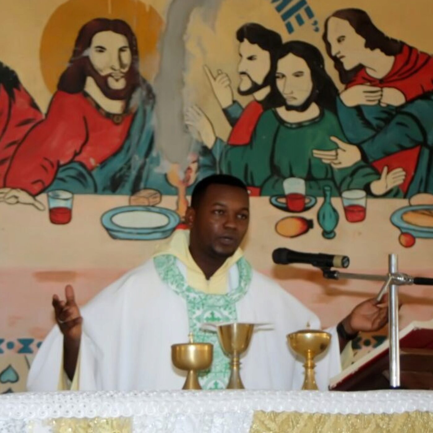 Aide à l\'Eglise en Détresse