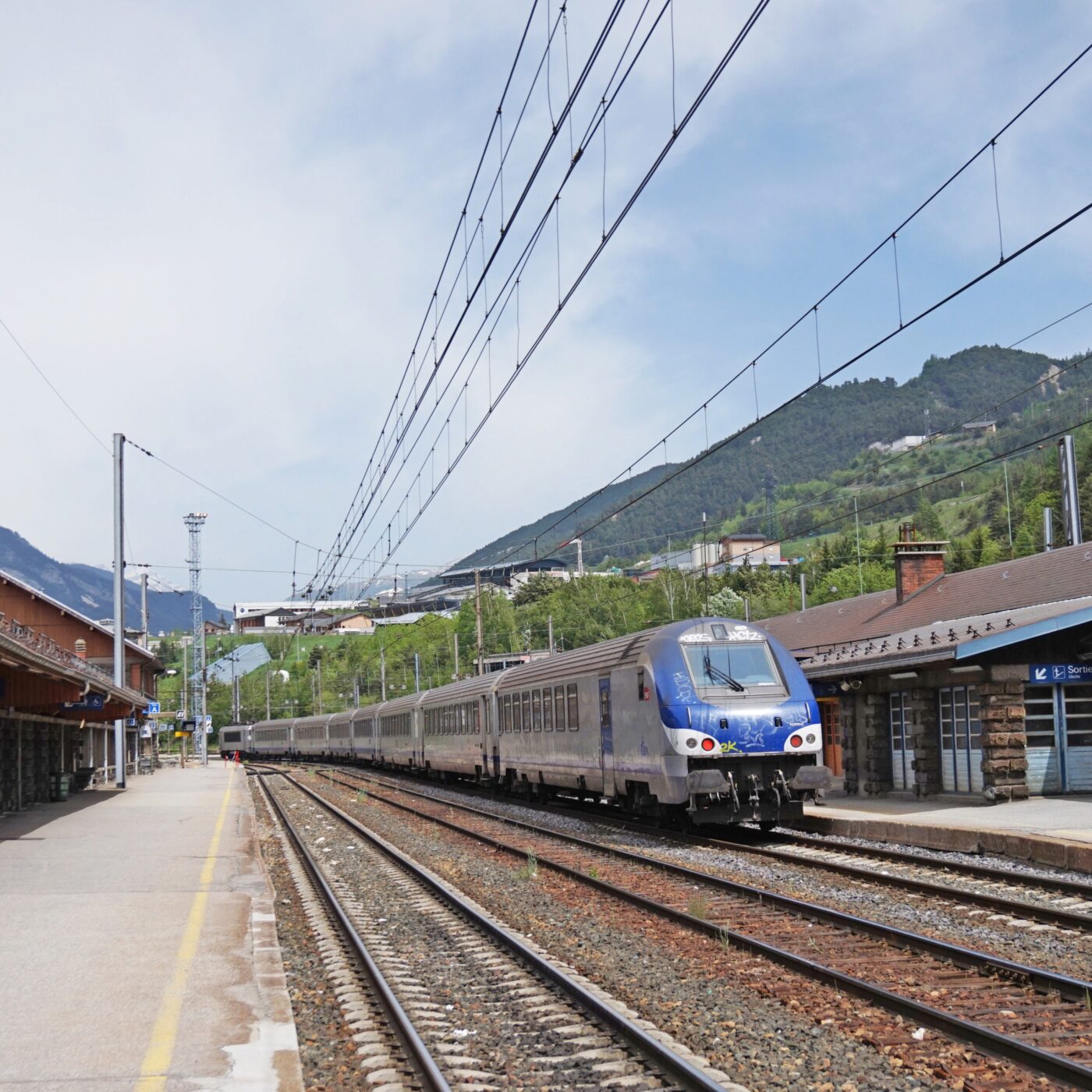 L\'Invité local  · RCF Savoie Mont-Blanc