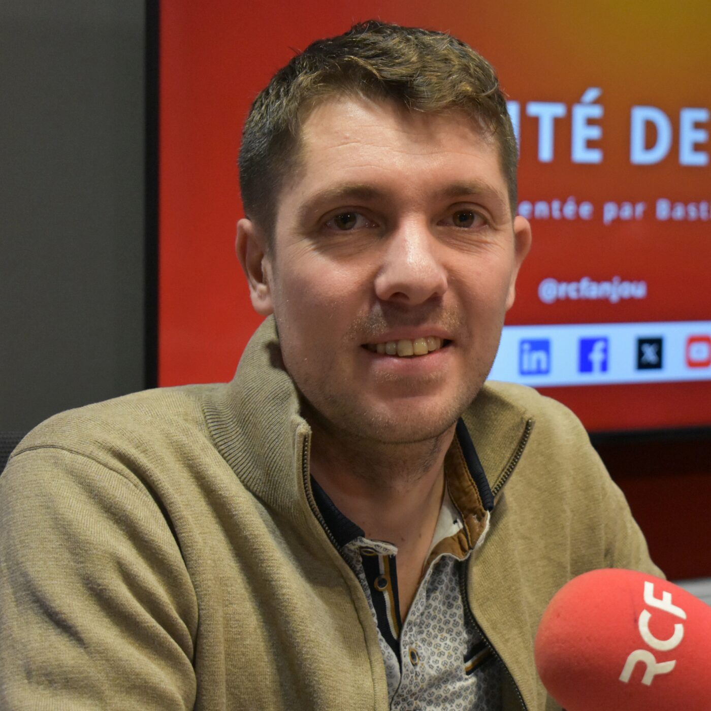 Le transporteur Ageneau inaugure son nouveau site ultramoderne à Trélazé episode artwork