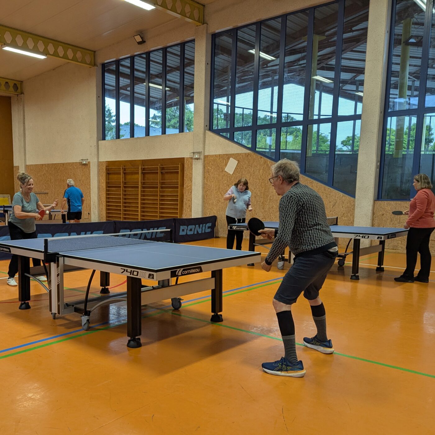 Des séances de tennis de table pour faire bouger les séniors episode artwork