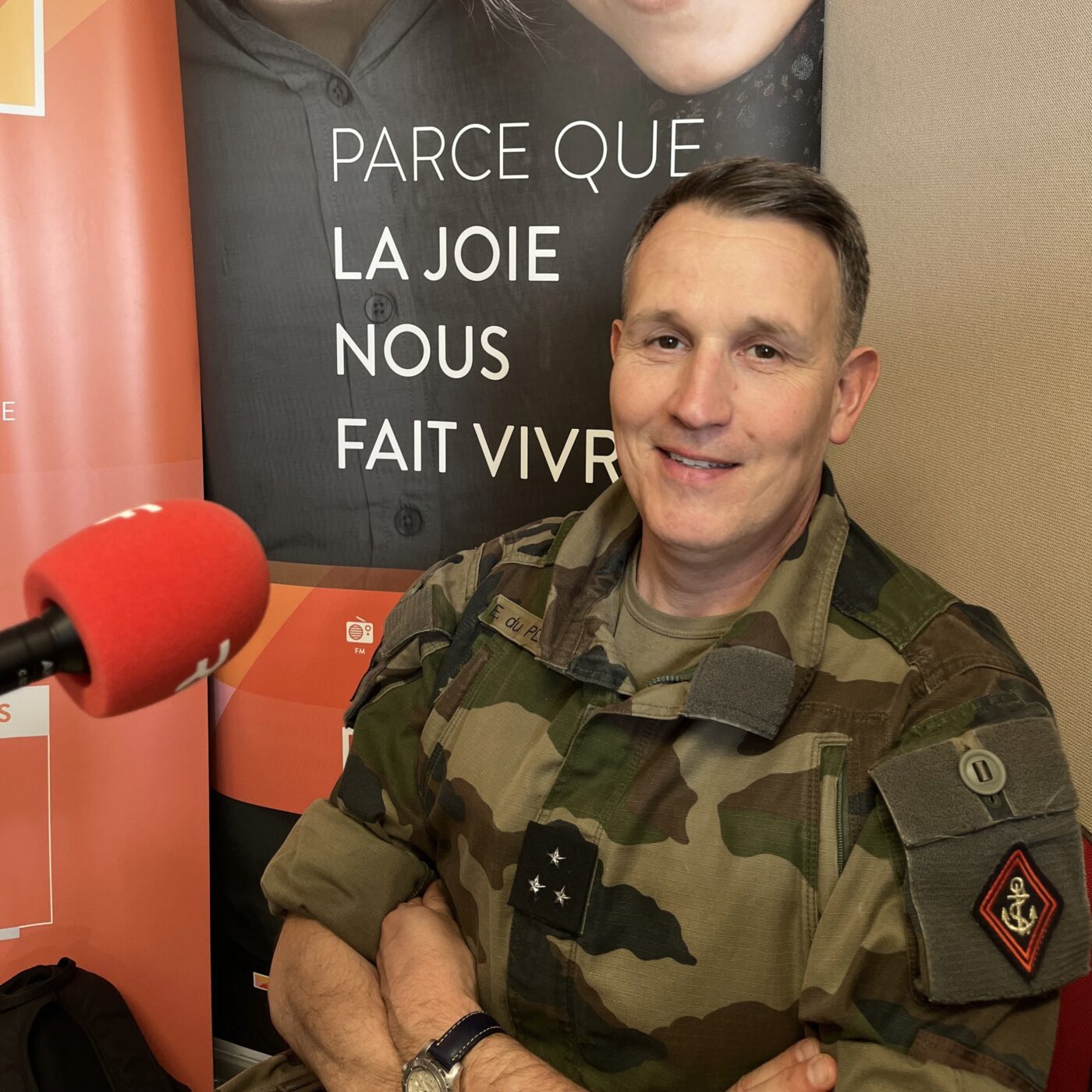 Un forum pour découvrir les armées à Tours episode artwork