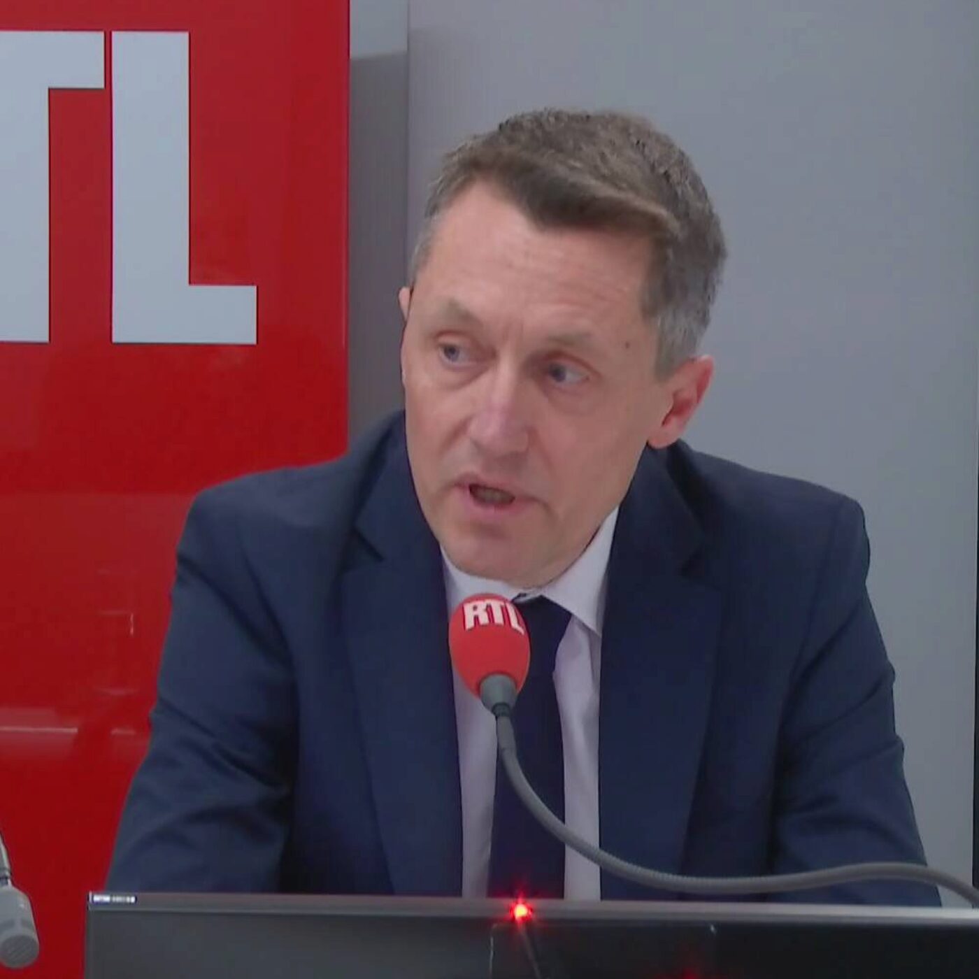 Plainte contre Jordan Bardella : le nouveau procureur national financier évoque sur RTL "une analyse en cours"