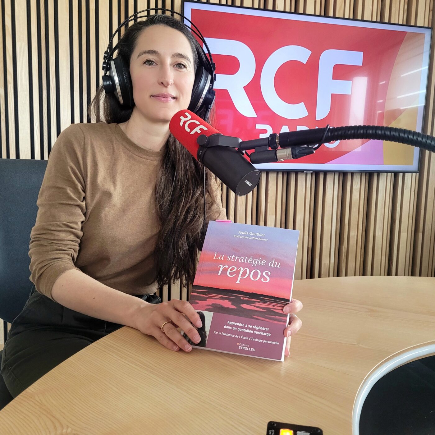 Face à la surabondance d'images, la morzinoise Anaïs Gauthier défend "la stratégie du repos" episode artwork
