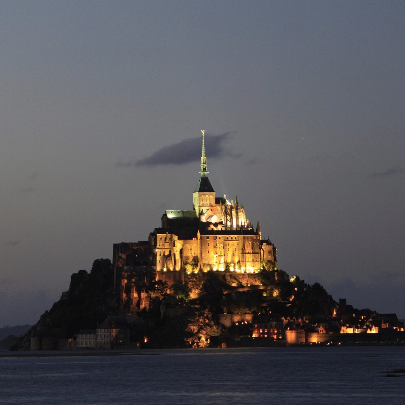 Deuxième édition du pèlerinage de la France au Mont-Saint-Michel episode artwork