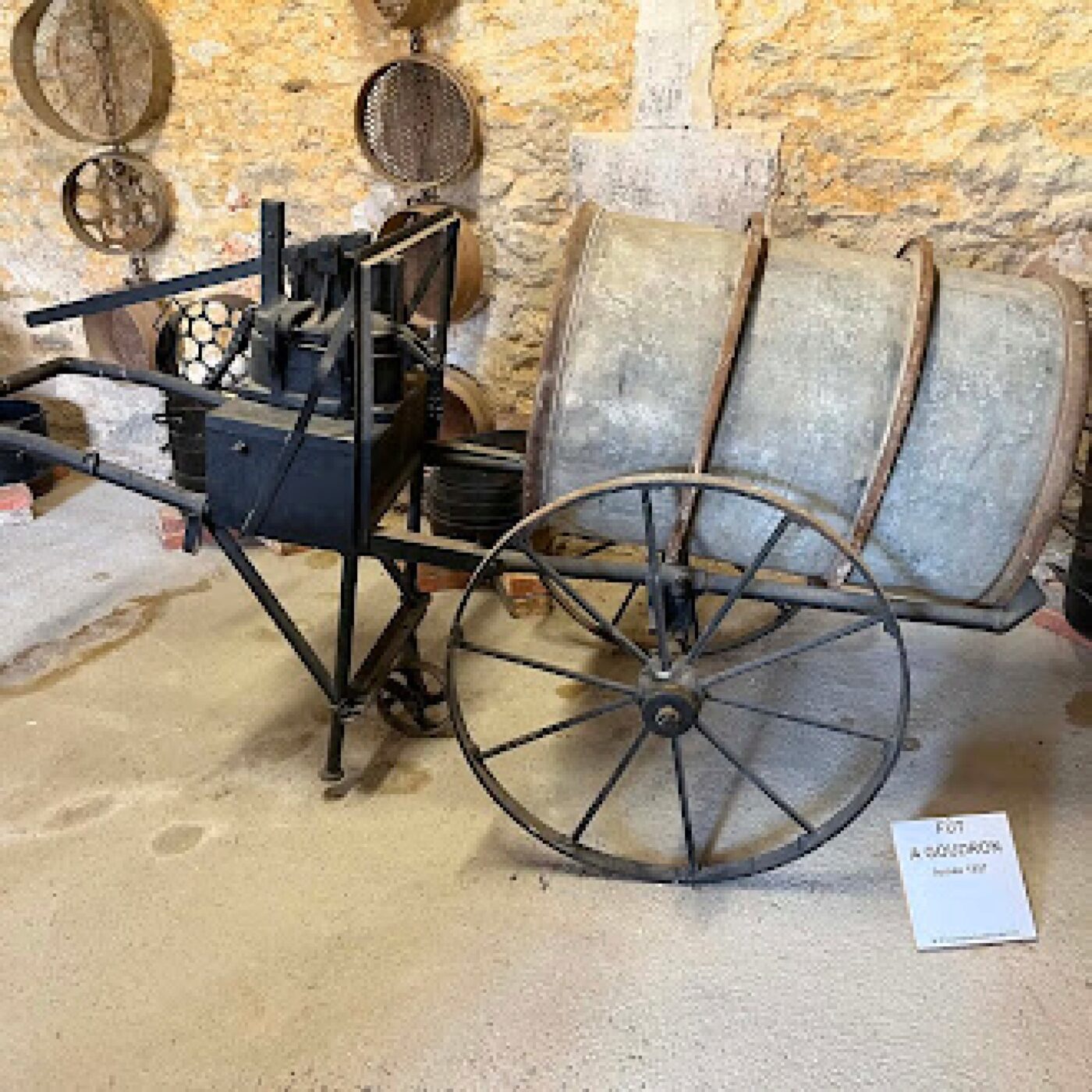 Musée des Ponts et Chaussées episode artwork