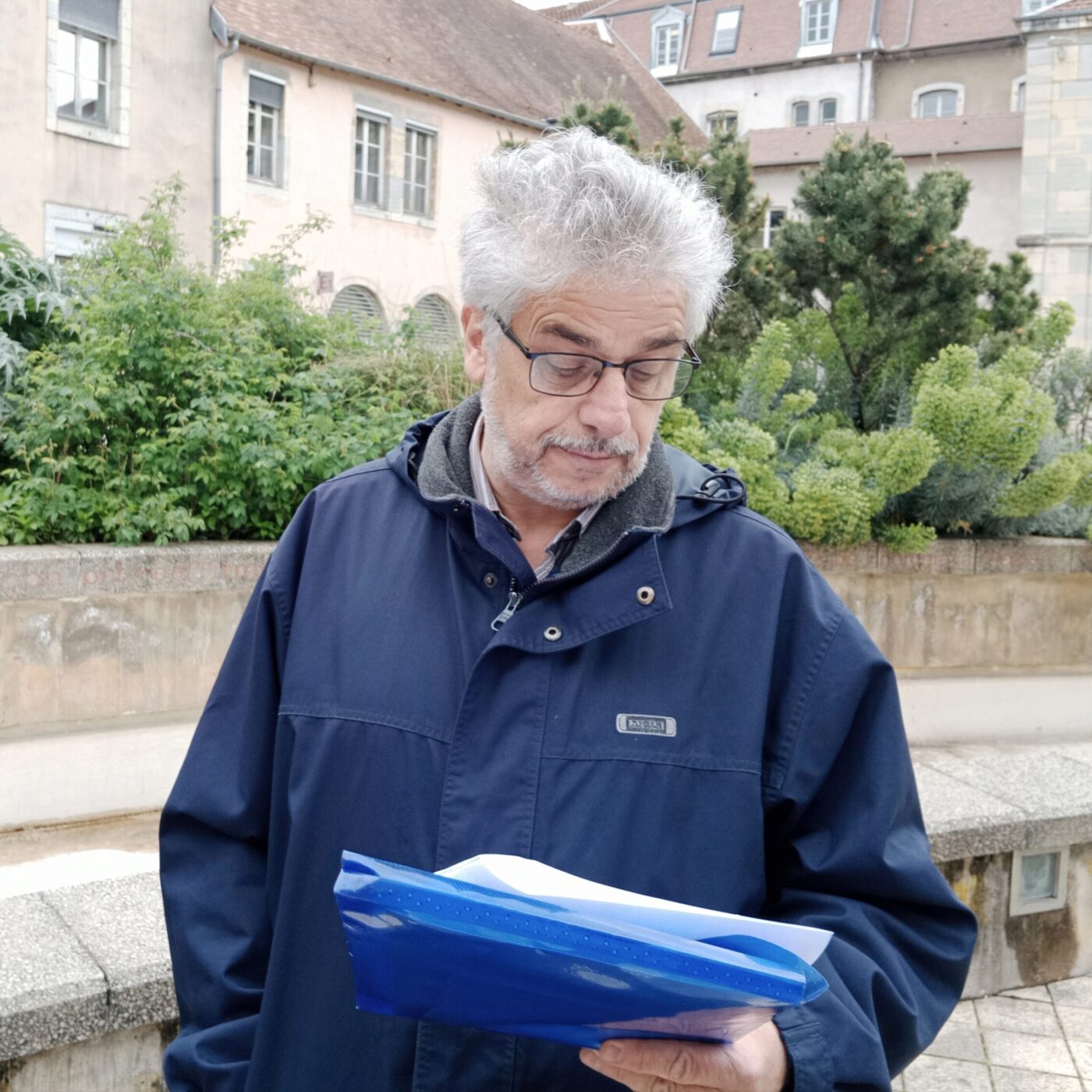 L'association ADEFAB mobilisée contre les abus bancaires episode artwork