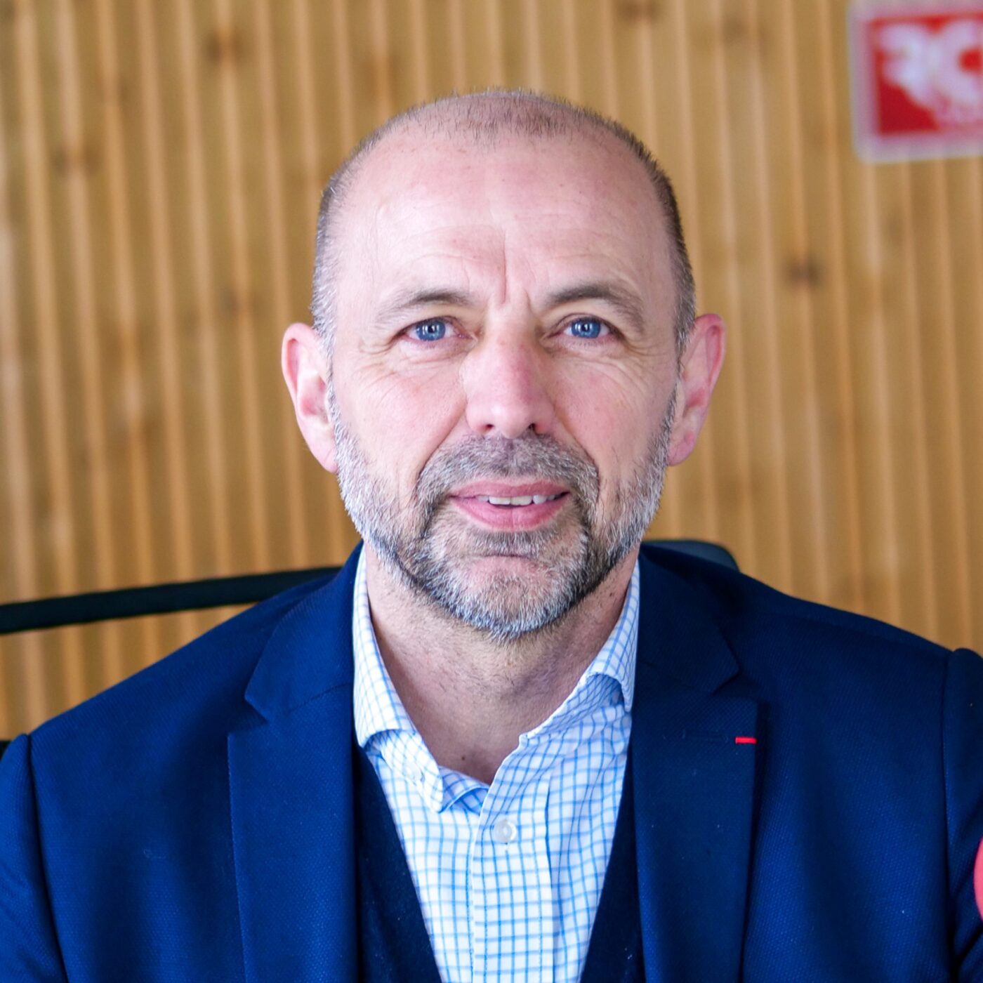 Jean-François Debat (PS) réélu pour la 4e fois maire de Bourg-en-Bresse episode artwork