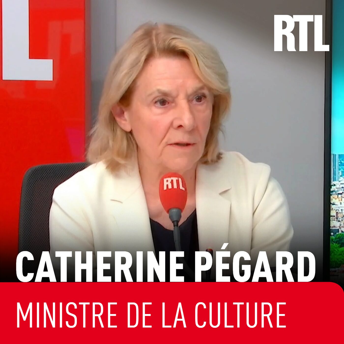 Catherine Pégard, ministre de la Culture, juge raisonnable la décision de Patrick Bruel d'annuler sa tournée et adresse ses pensées aux victimes