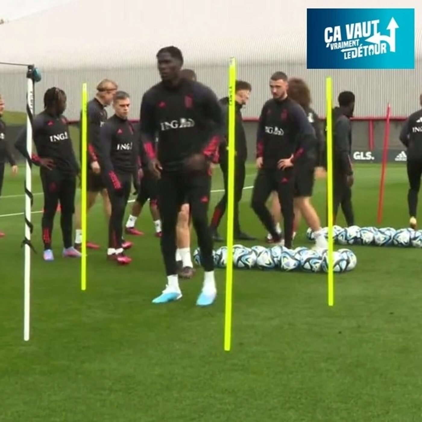 Tubize vaut vraiment le Détour (2) :  Arbre de la Liberté, record du monde et entraînement des Diables Rouges