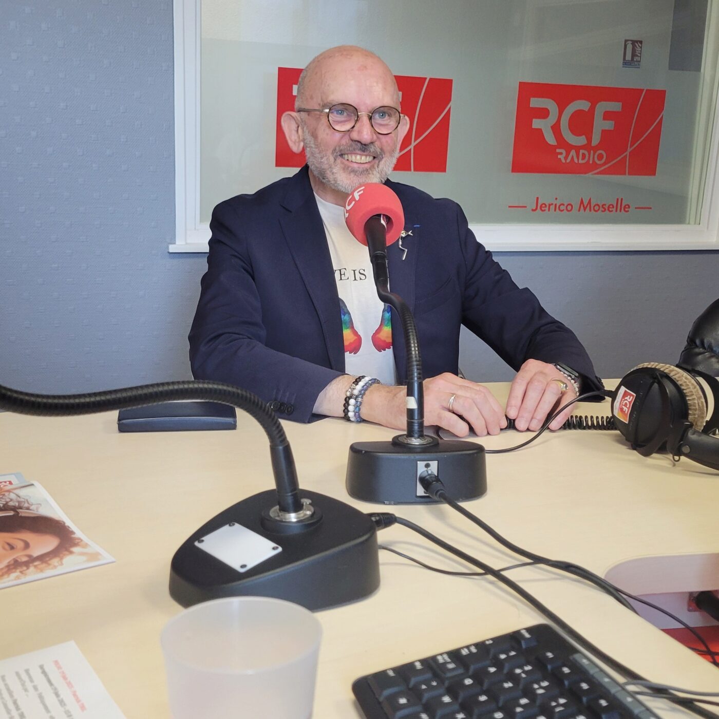 Politiquement vôtre