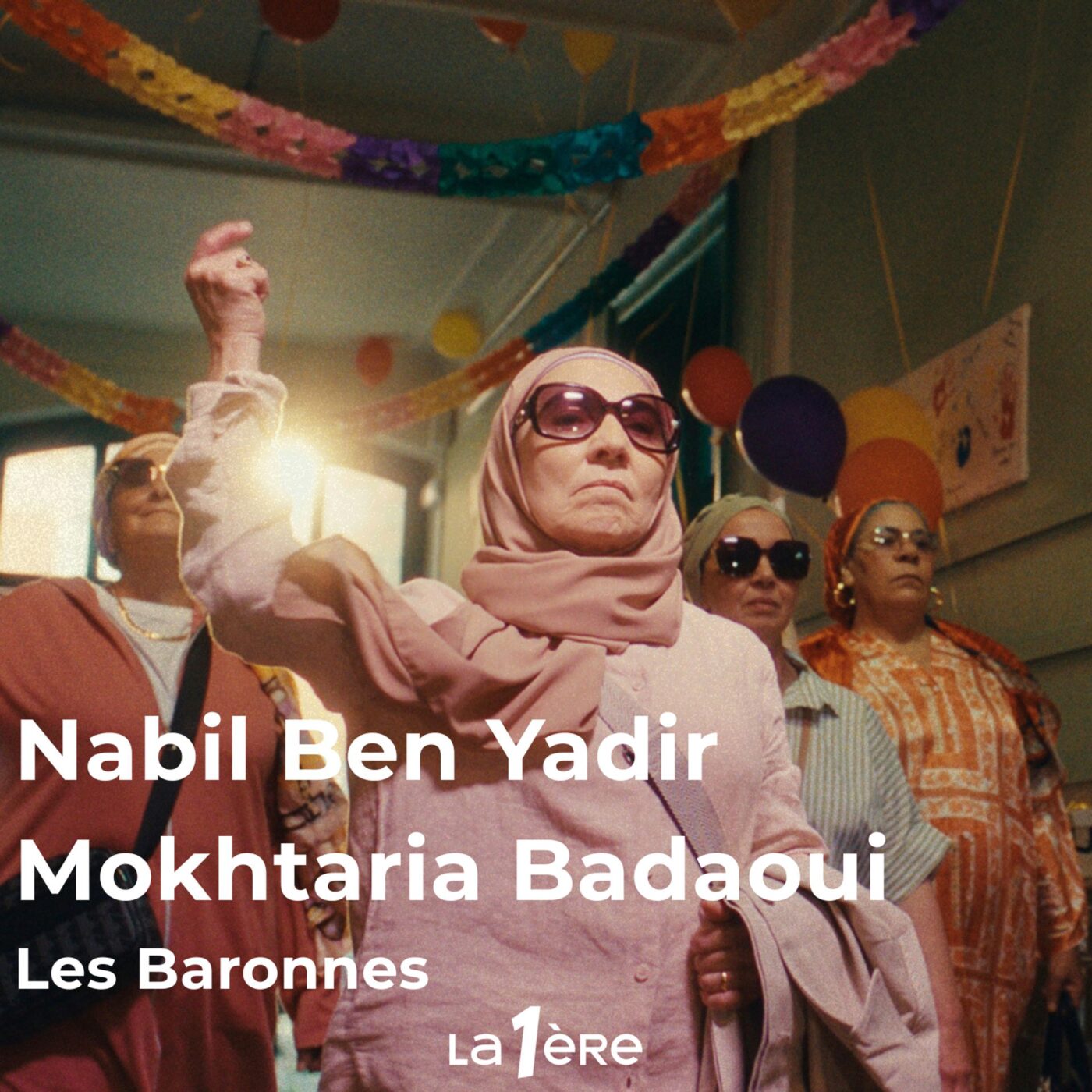 Nabil Ben Yadir et Mokhtaria Badaoui et le film "Les Baronnes" : Quatre grands-mères de Molenbeek s’émancipent grâce au théâtre