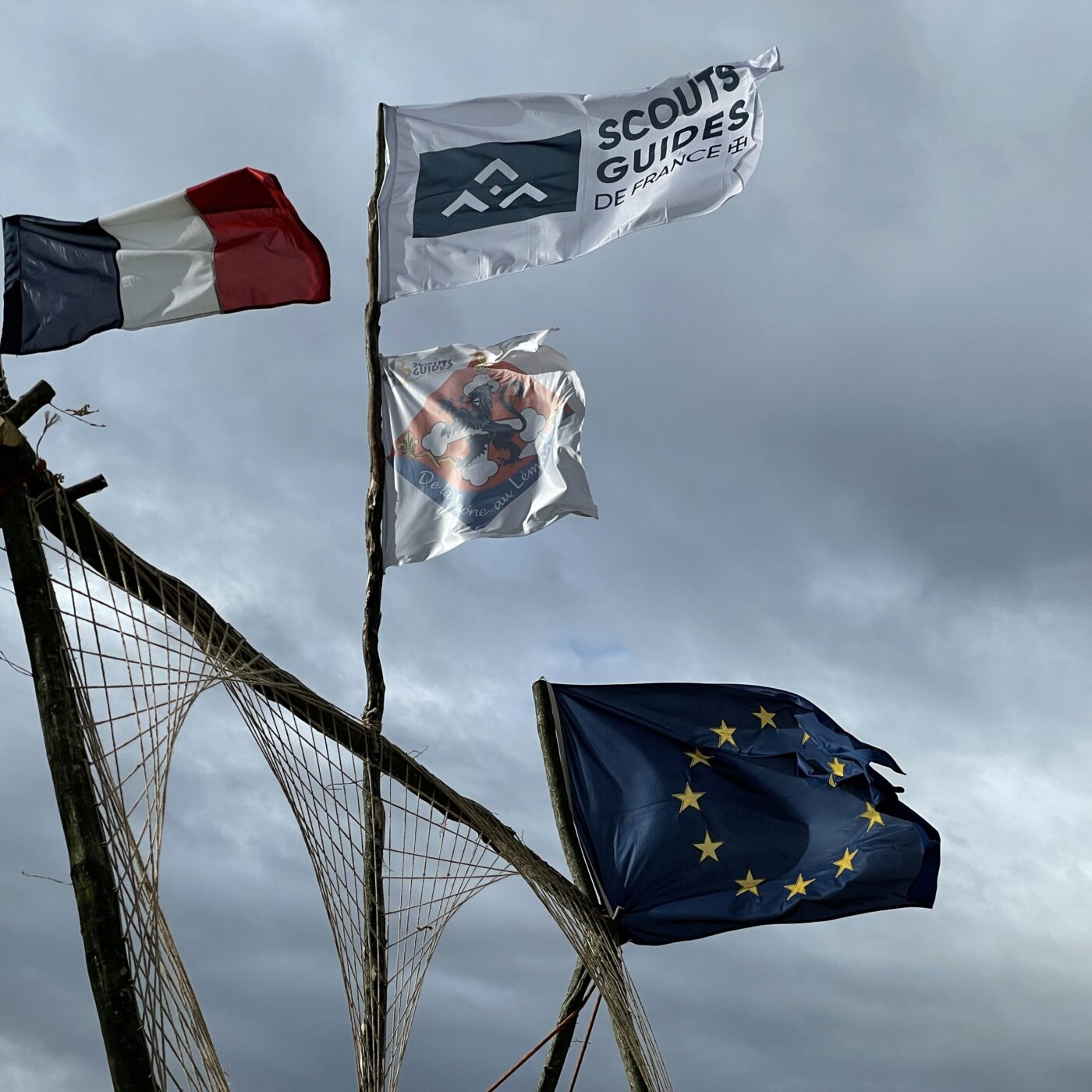 Le pèlerinage du centenaire des Scouts et Guides de France de la Saône au Léman episode artwork