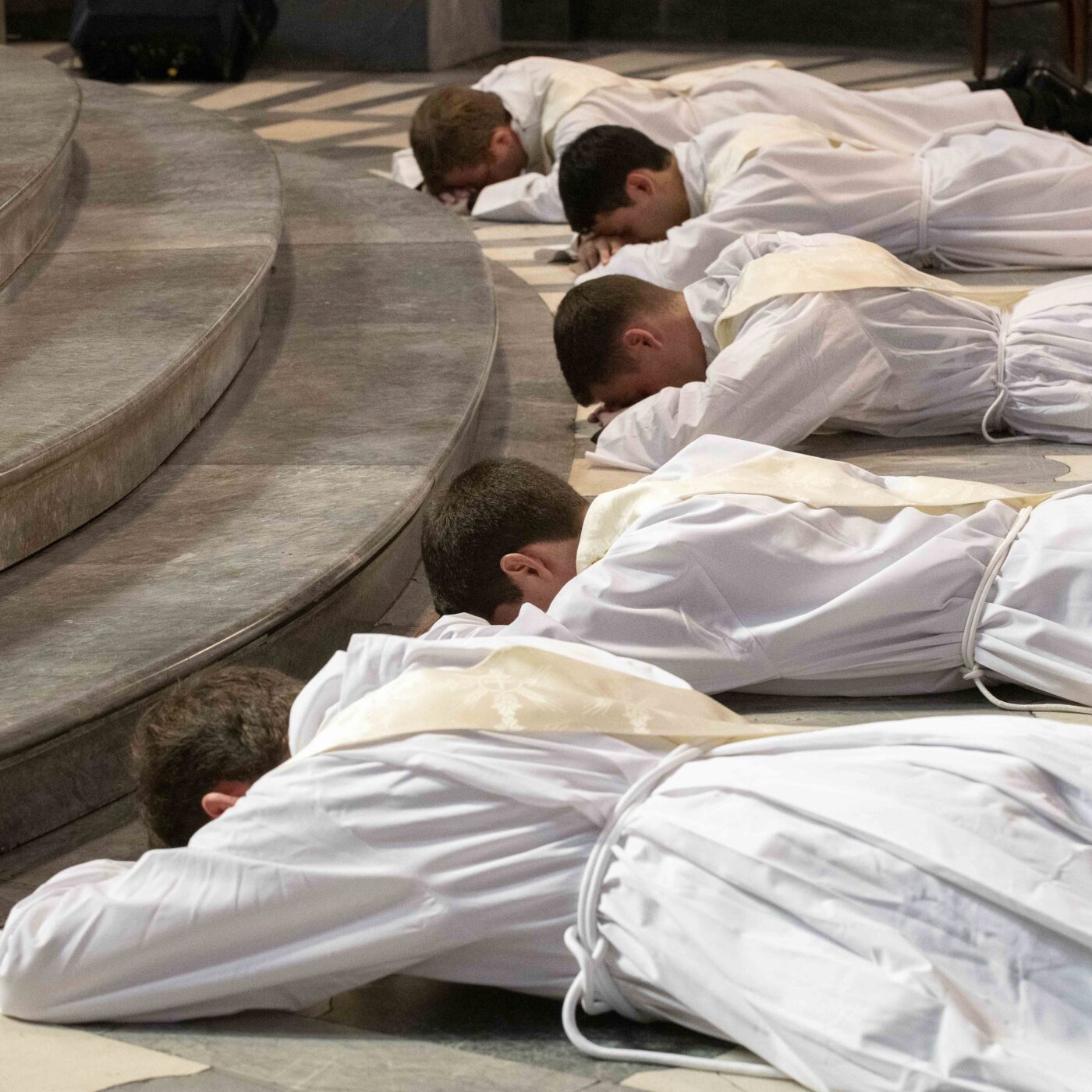 Ordinations : 90 nouveaux prêtres pour la France episode artwork