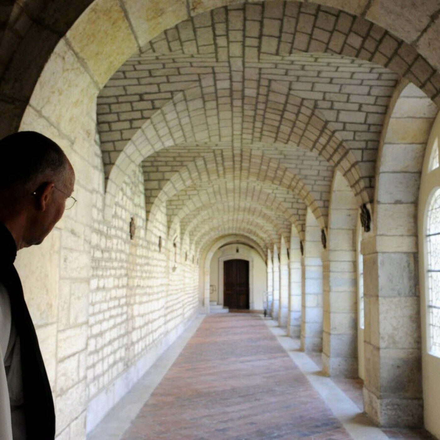 Frère Jean Marc de l'Abbaye d'Acey : la situation des abbayes en France 2