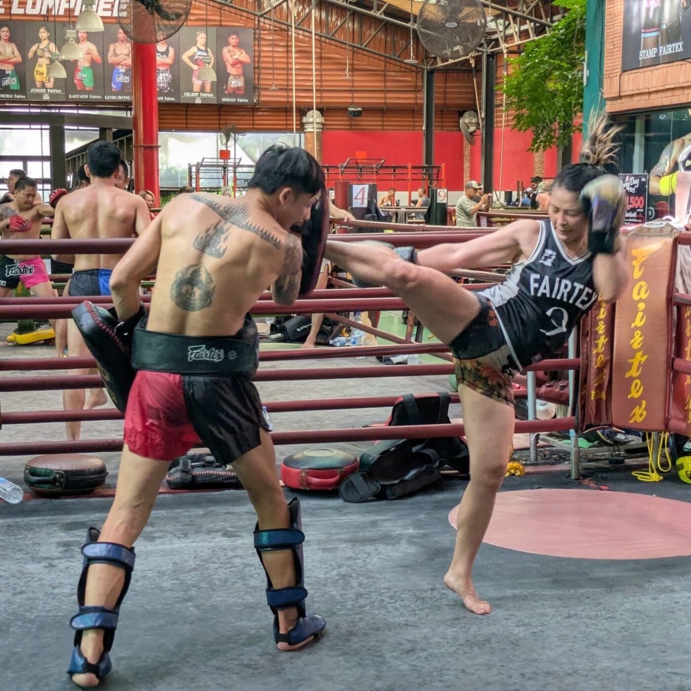 La boxe thaï, de plus en plus féminine (rediffusion)