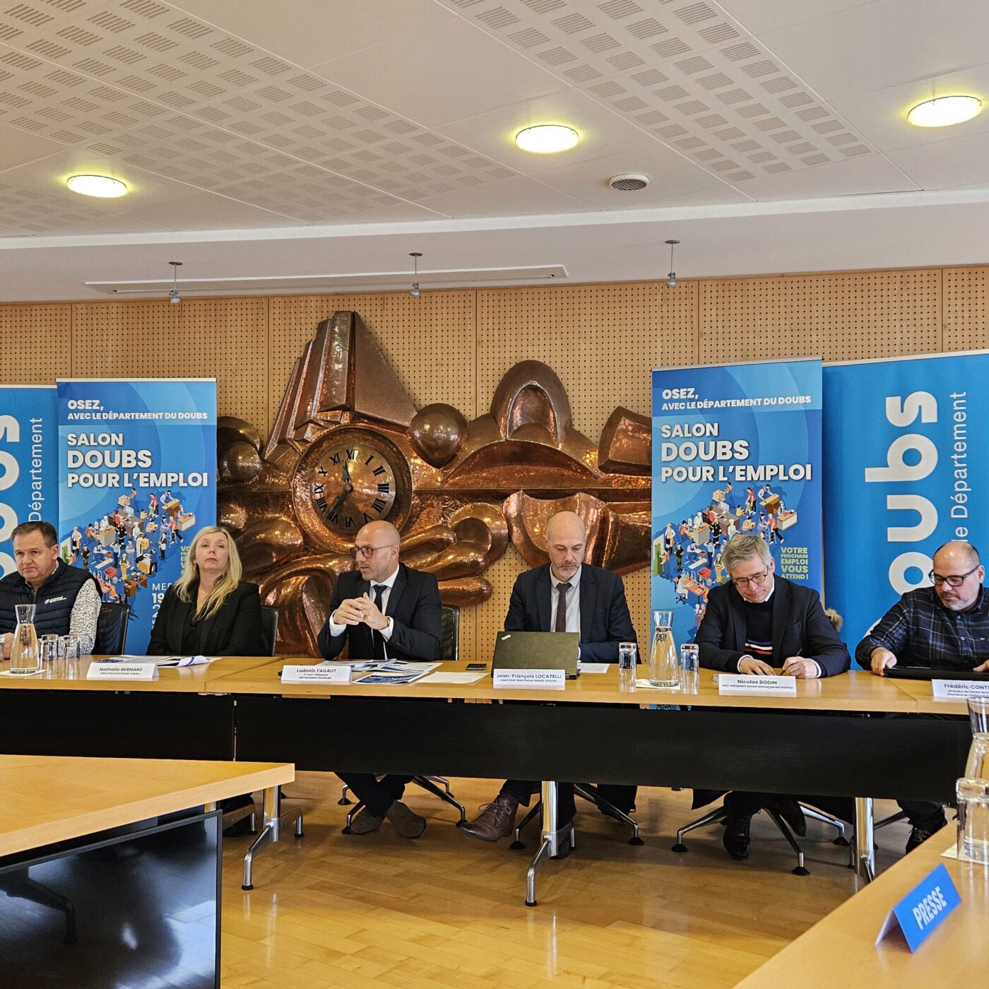 4ème édition du salon "Doubs pour l'emploi" à Besançon episode artwork