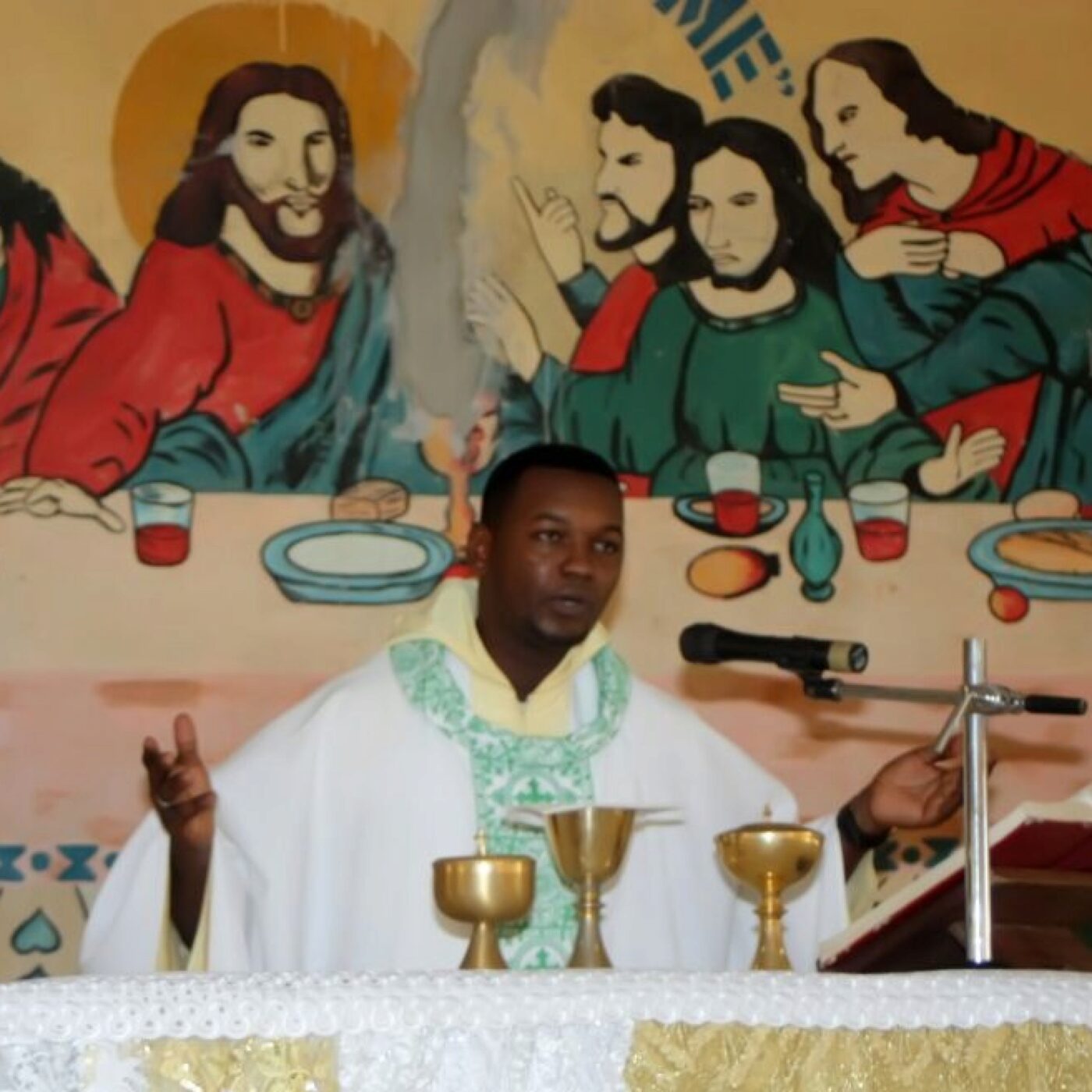 Aide à l\'Eglise en Détresse