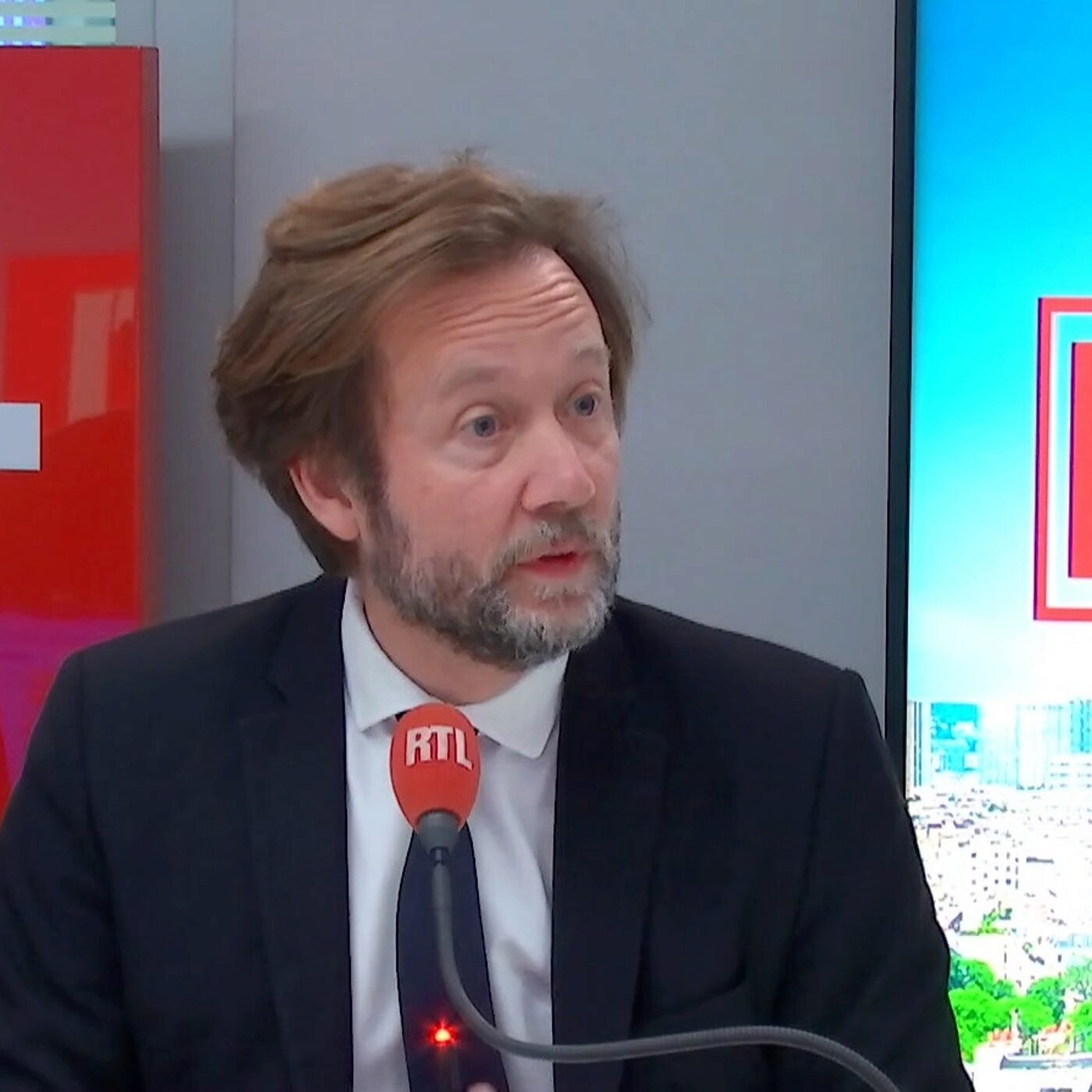 Boris Vallaud, patron des députés PS : "On a besoin d'un budget"