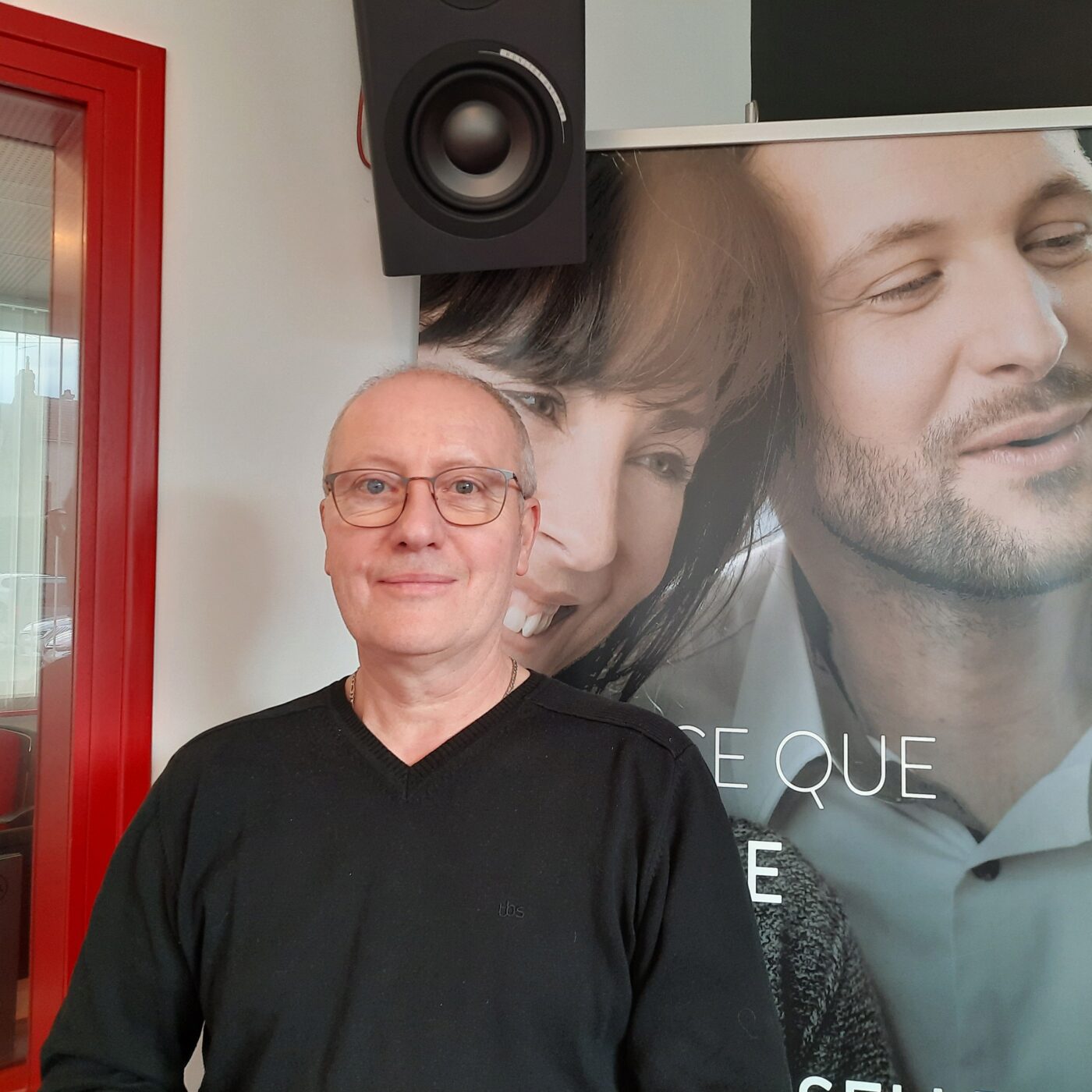 Une marche vers Saint-Jacques de Compostelle pour la bonne cause episode artwork