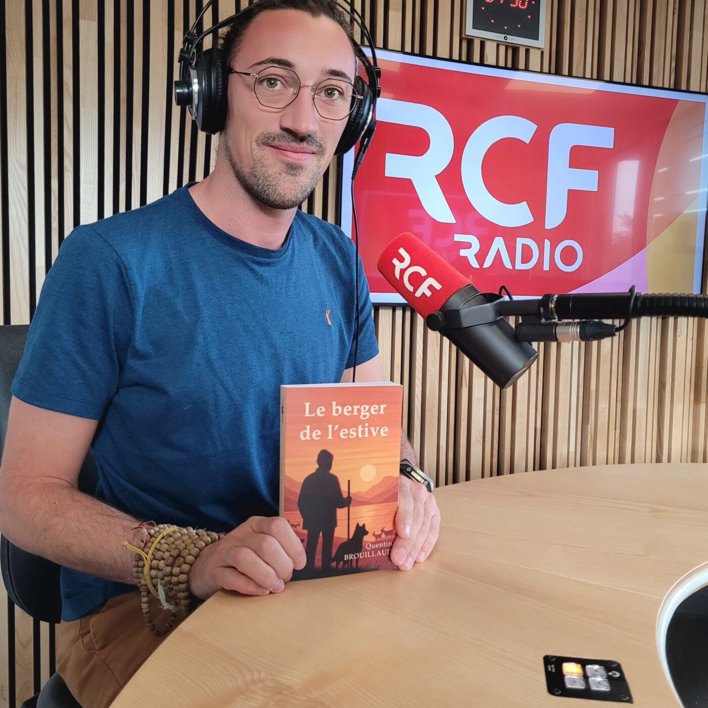 "J'aurais rêvé d'être éleveur de chèvres" : Quentin Brouillaud, le berger de l'estive episode artwork