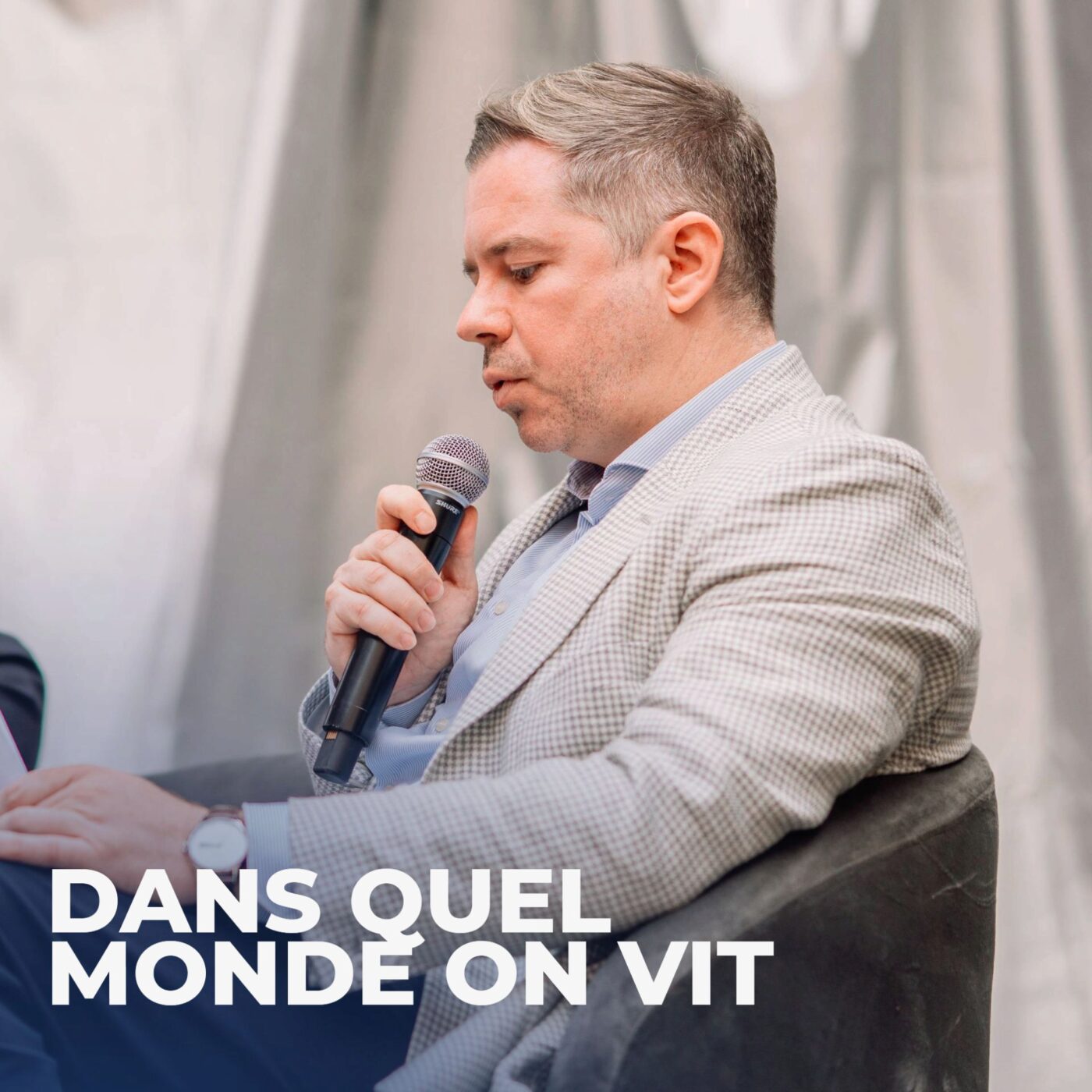 « On va vers une paix des forts, une paix MAGA », explique Nicolas Baygaert