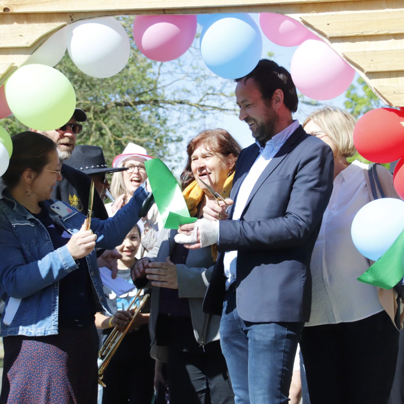Metz : une « Rue aux enfants » anime le Sablon avec le Centre Social Pioche episode artwork