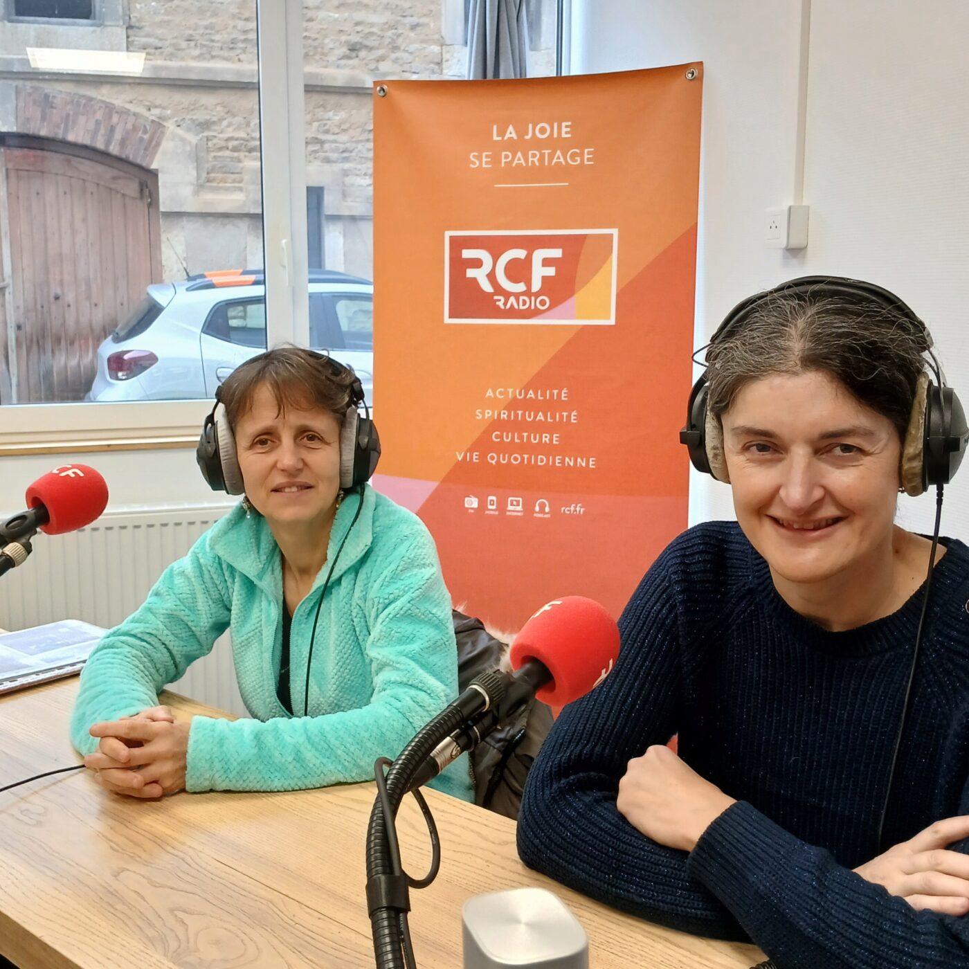 Le collectif "Dombes Réseau VIF" à l'occasion de la journée de lutte contre violence faites aux femmes episode artwork