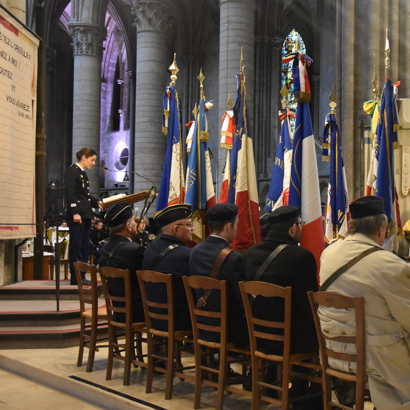 La Sainte Geneviève : tradition des gendarmes avec Hortense, l'aumônier de la région Normandie episode artwork