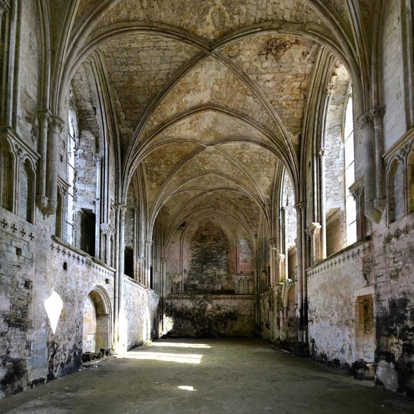 Brève histoire de l'Abbaye de Longues sur Mer 1/5 episode artwork
