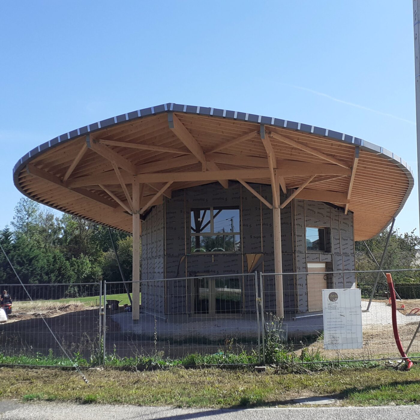 Un bâtiment multiservices pour recréer du lien social à Neublans-Abergement episode artwork