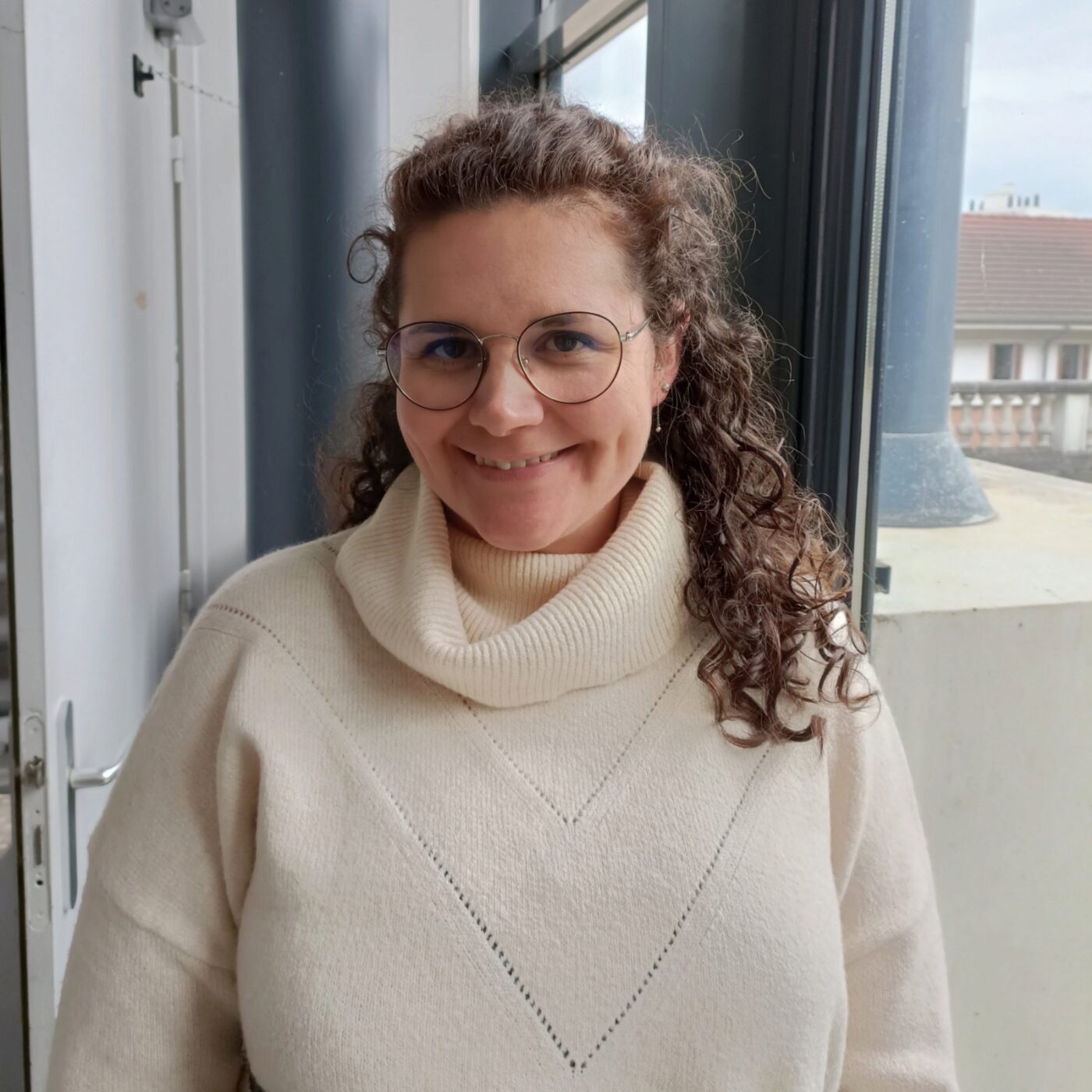 Élodie Védrine - Proxob, un dispositif pour lutter contre l'obésité des enfants episode artwork