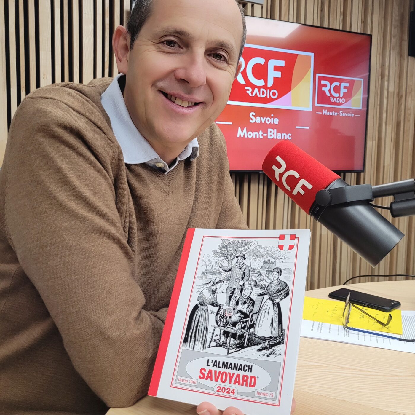 L'Almanach Savoyard 2024, la bible du savoyard pour bien commencer l'année episode artwork