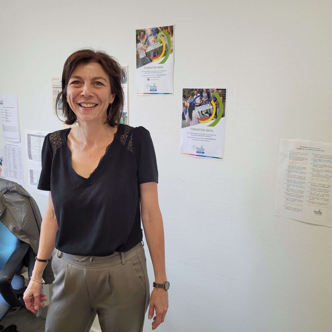 Céline Rousset : Les centres de loisir à la recherche d'animateurs pour l'été episode artwork