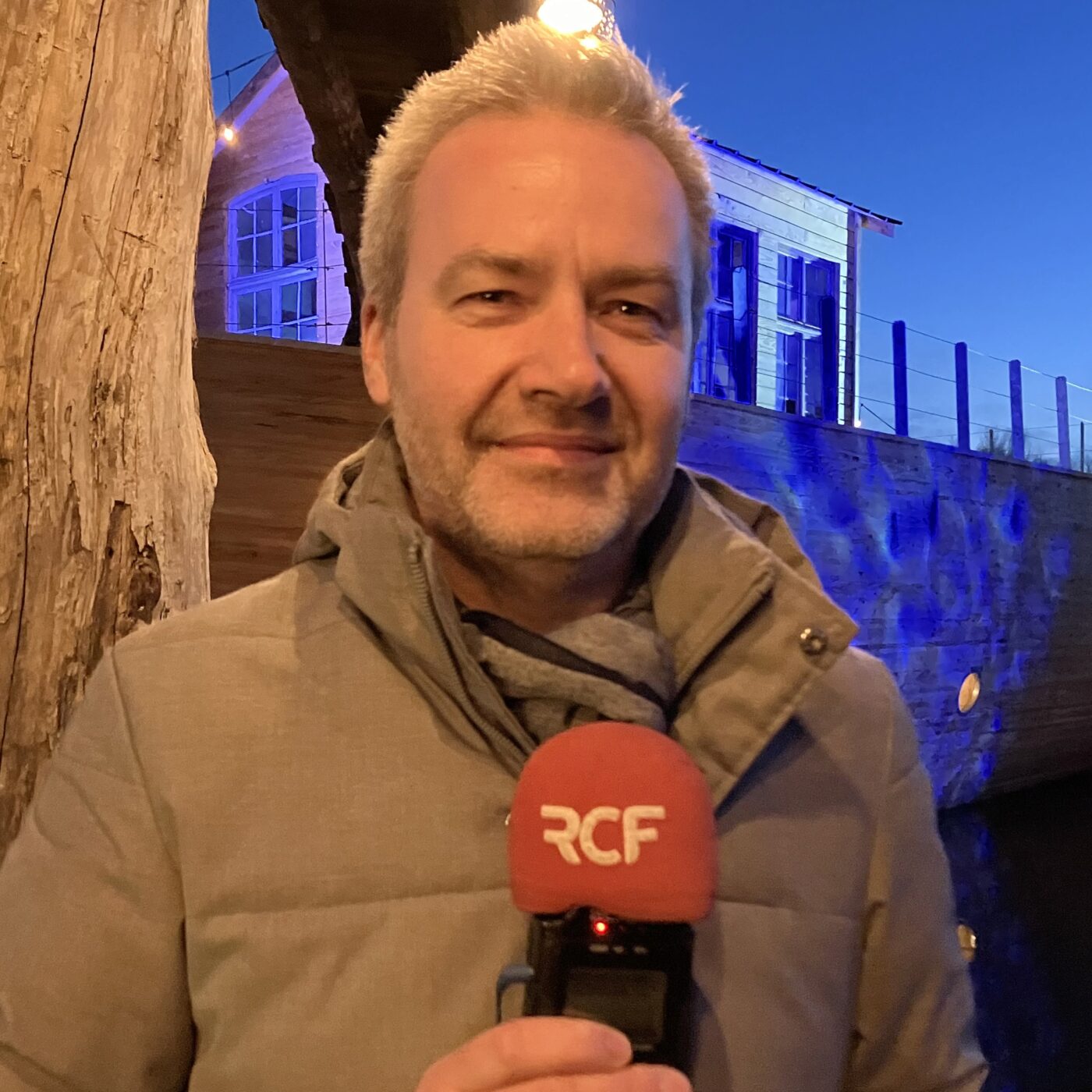 Invitation à partir à la recherche de l'hiver au Parc Animalier de Sainte-Croix episode artwork