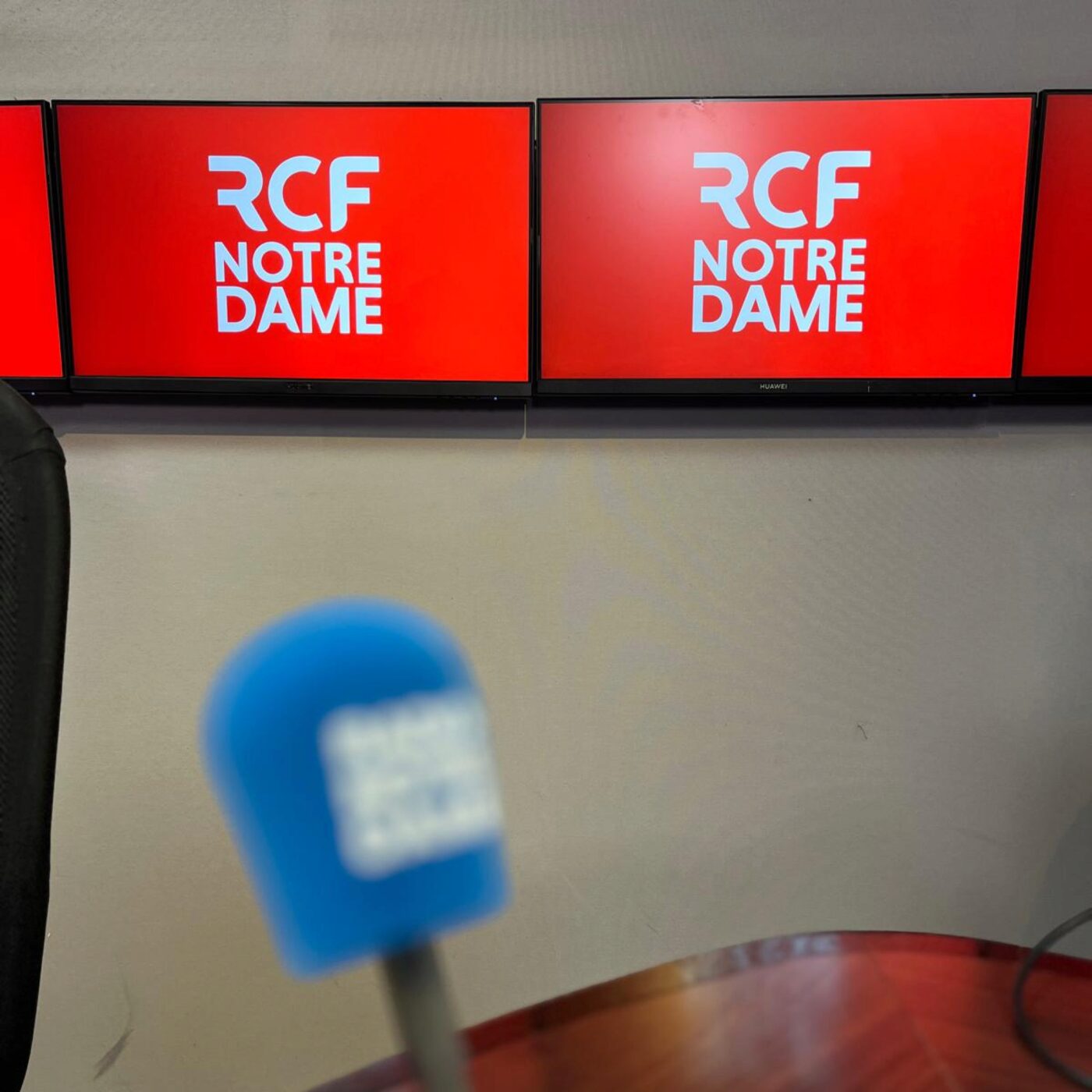 Le débat du mercredi 27 mai 2026 episode artwork