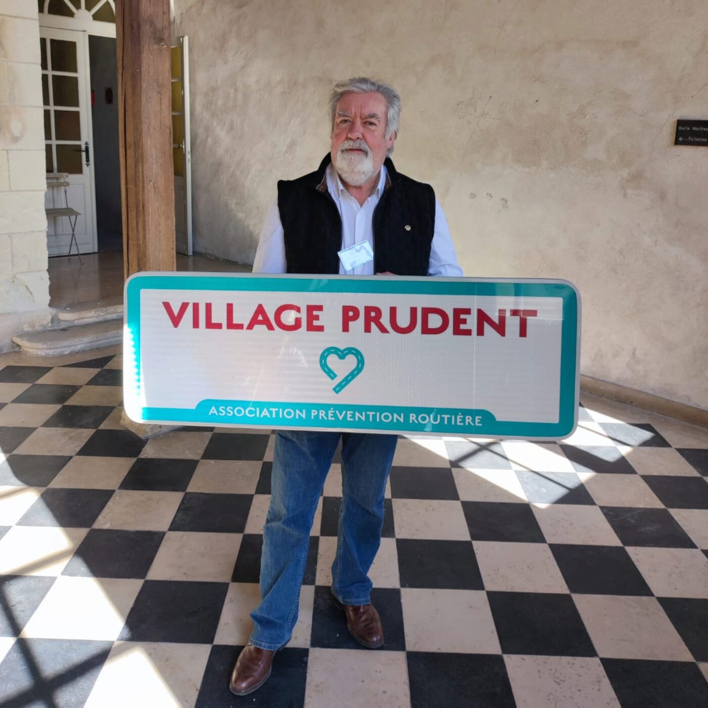 De nouveaux panneaux à l'entrée des communes : Le label "Ville prudente" episode artwork