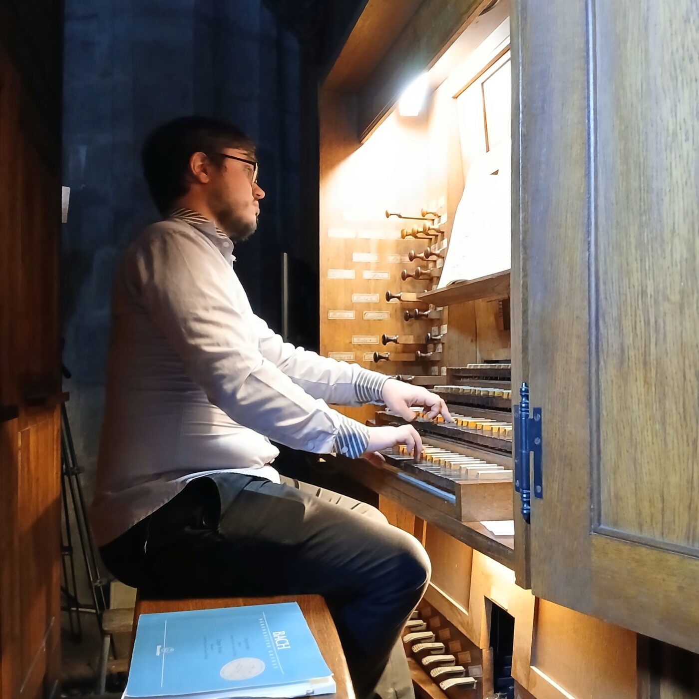Découverte du grand orgue de la Co cathédrale Notre Dame de Bourg episode artwork